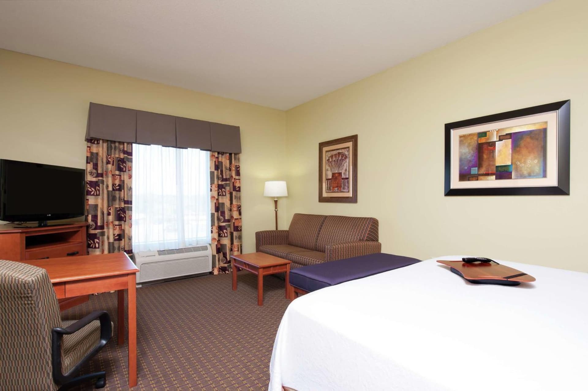 Hampton Inn & Suites Moline-Quad City Int'l Aprt gallery photo in Moline, IL — image 29