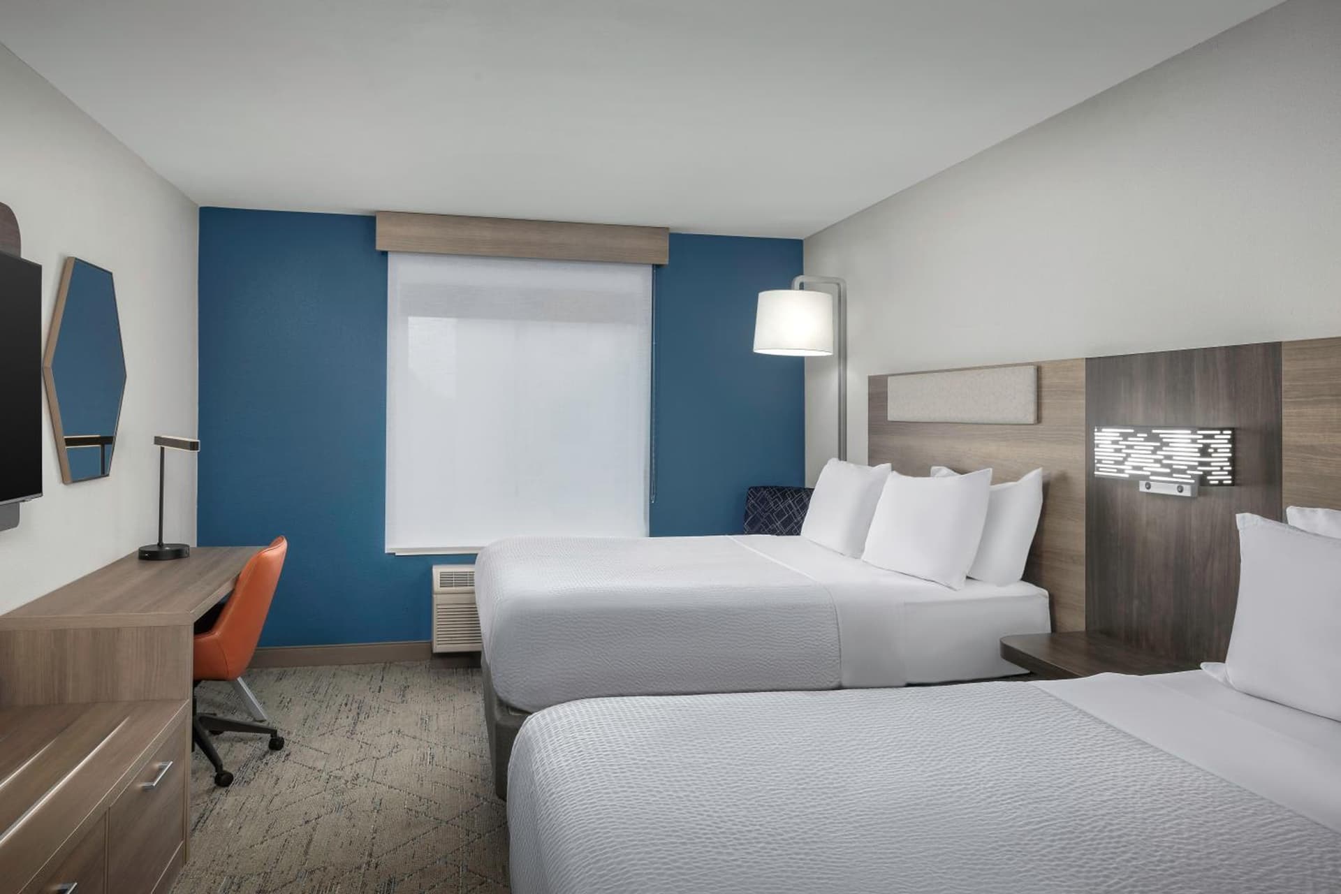 Holiday Inn Express & Suites Superior by IHG property views in Superior, WI — gallery photo 3