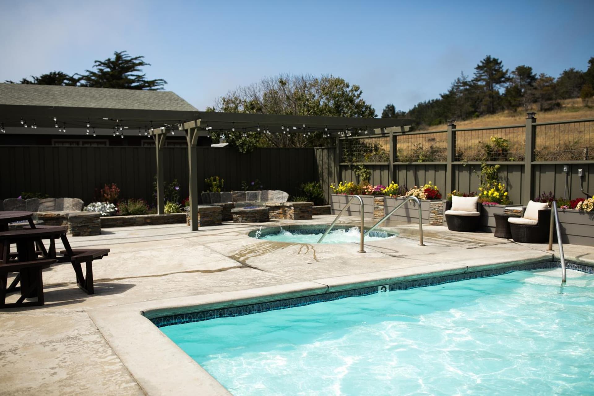 Sea Otter Inn interior in Cambria, CA — gallery photo 2