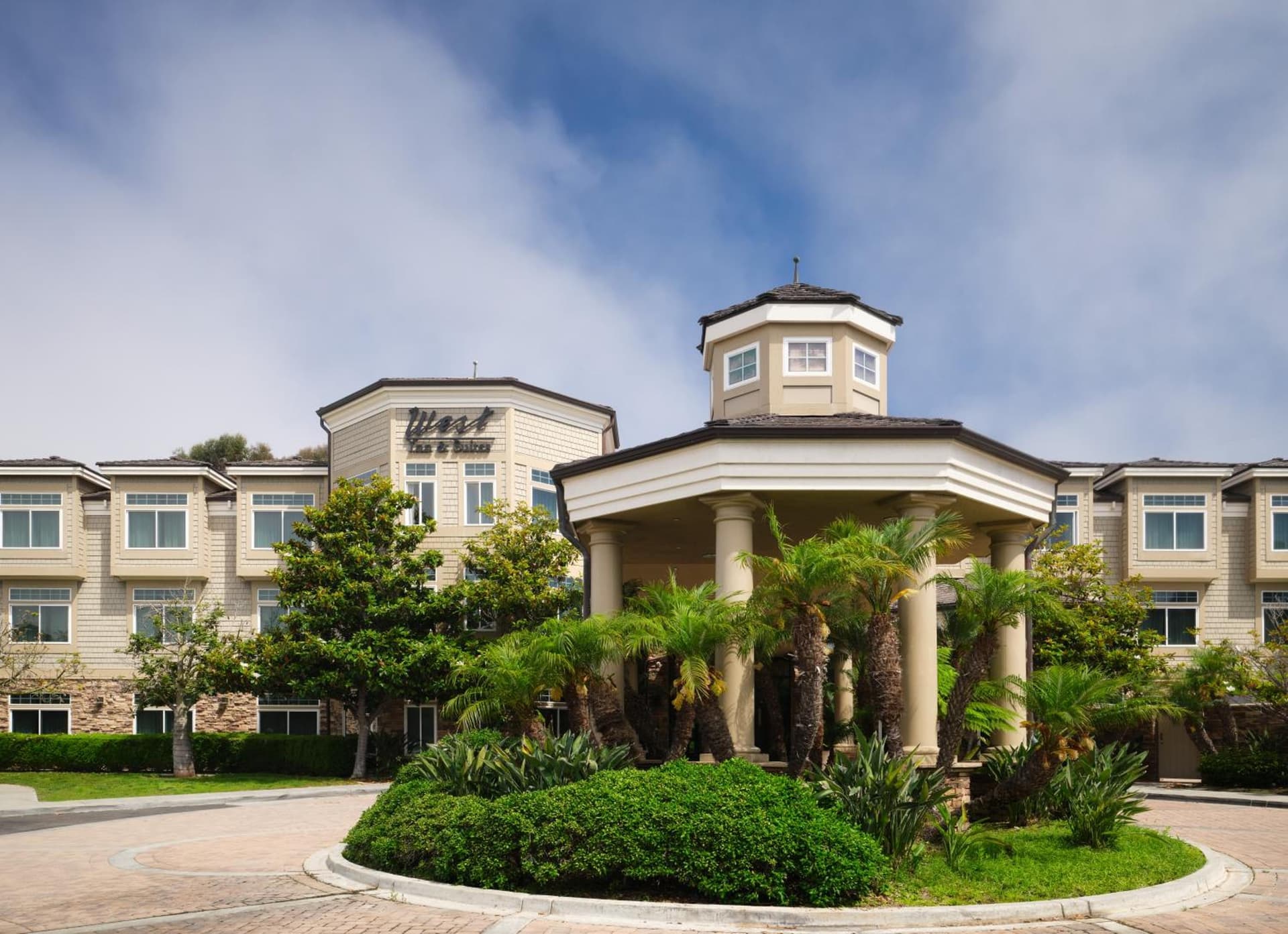 West Inn & Suites gallery photo in Carlsbad, CA — image 19