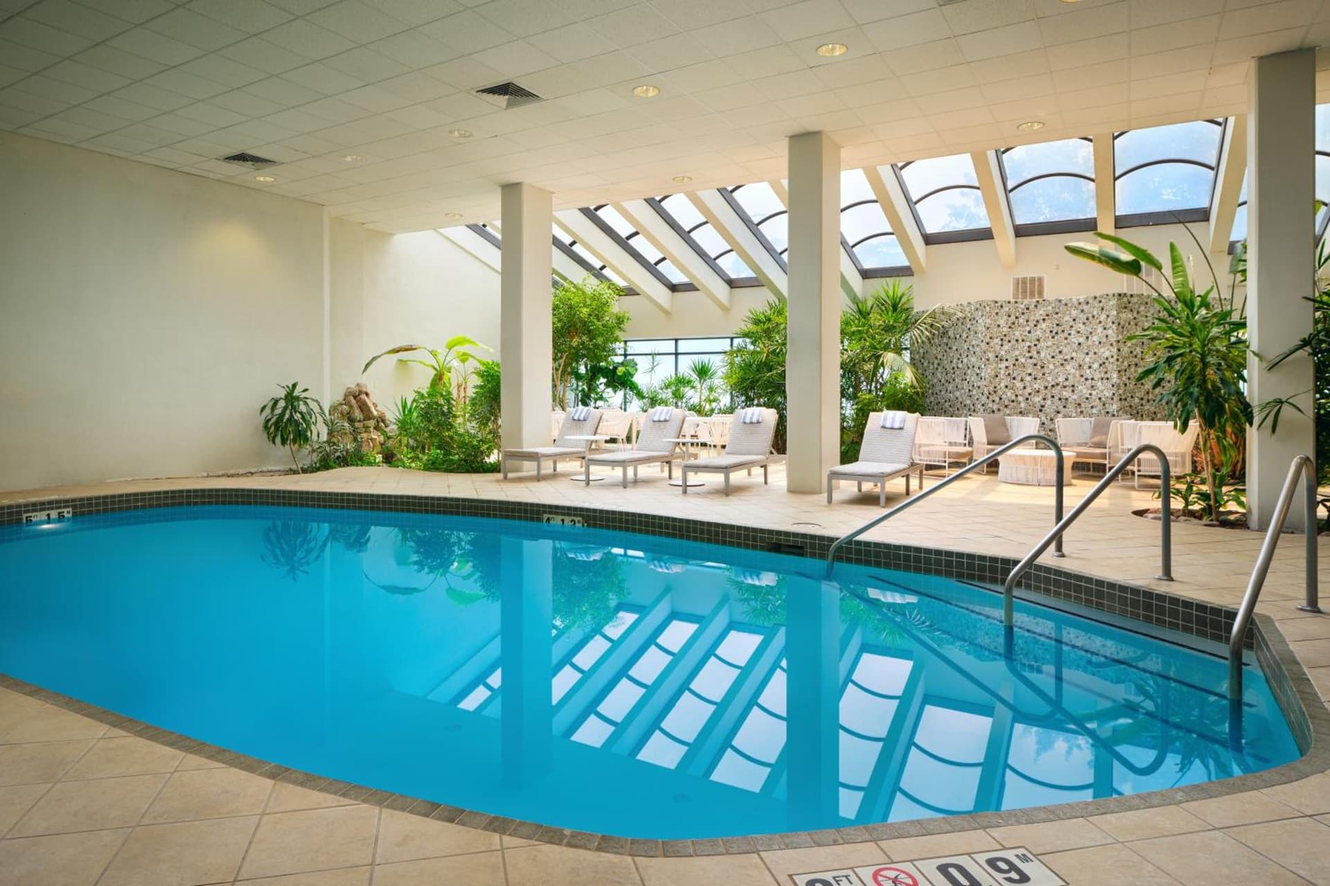 Embassy Suites by Hilton Richmond gallery photo in Richmond, VA — image 8