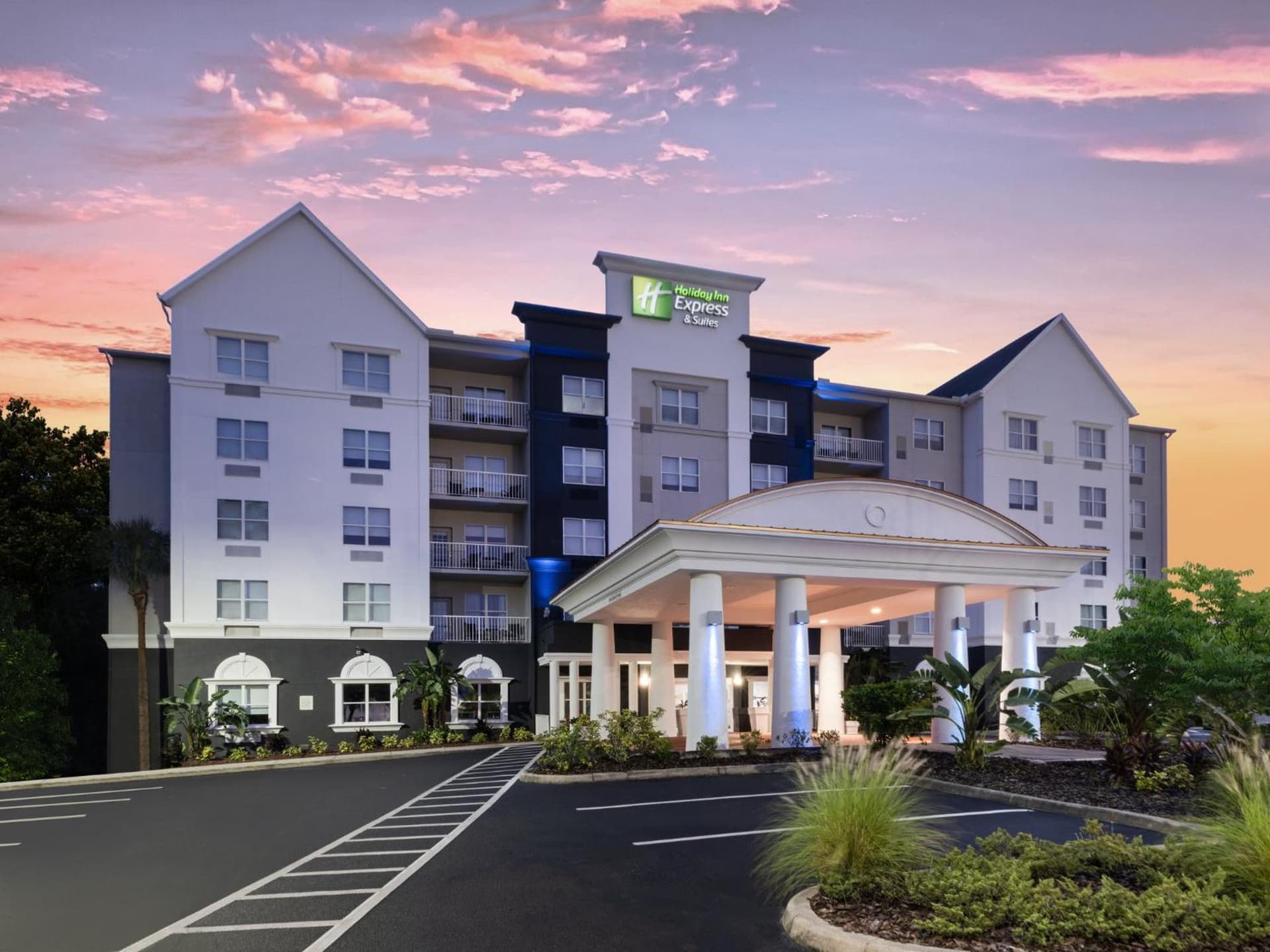 Holiday Inn Express & Suites Lakeland North I-4 by IHG — hotel in Lakeland, Florida