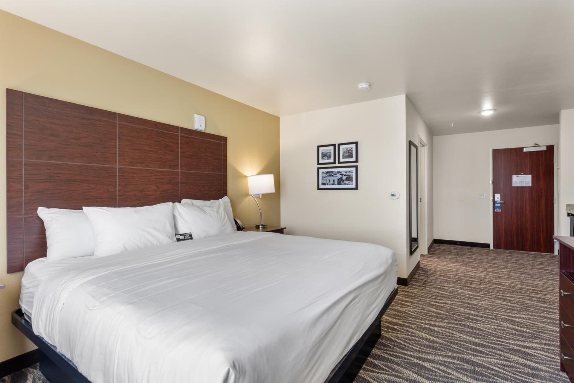 Cobblestone Hotel & Suites - De Pere Green Bay gallery photo in De Pere, WI — image 35