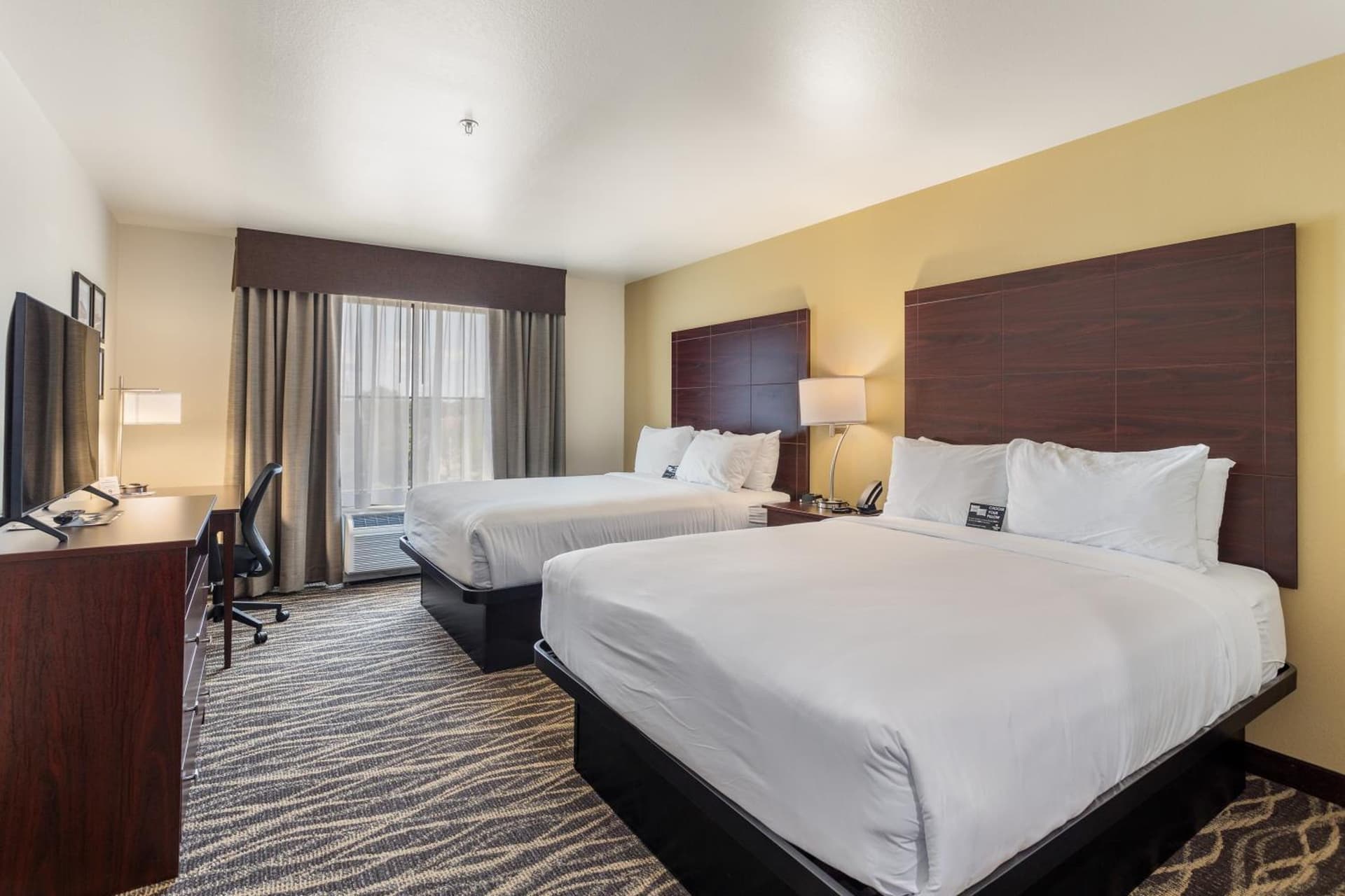 Cobblestone Hotel & Suites - De Pere Green Bay gallery photo in De Pere, WI — image 23