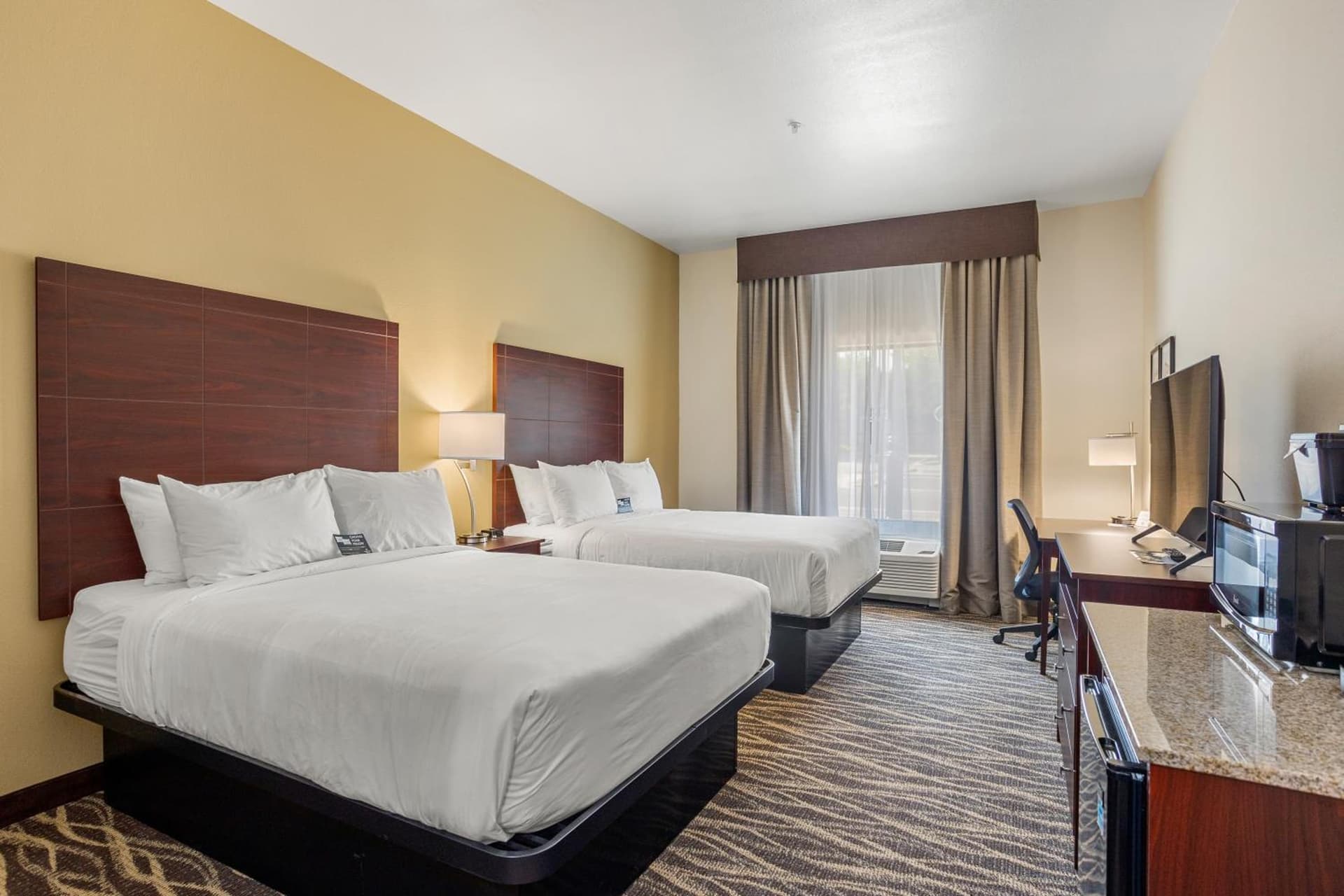 Cobblestone Hotel & Suites - De Pere Green Bay gallery photo in De Pere, WI — image 49