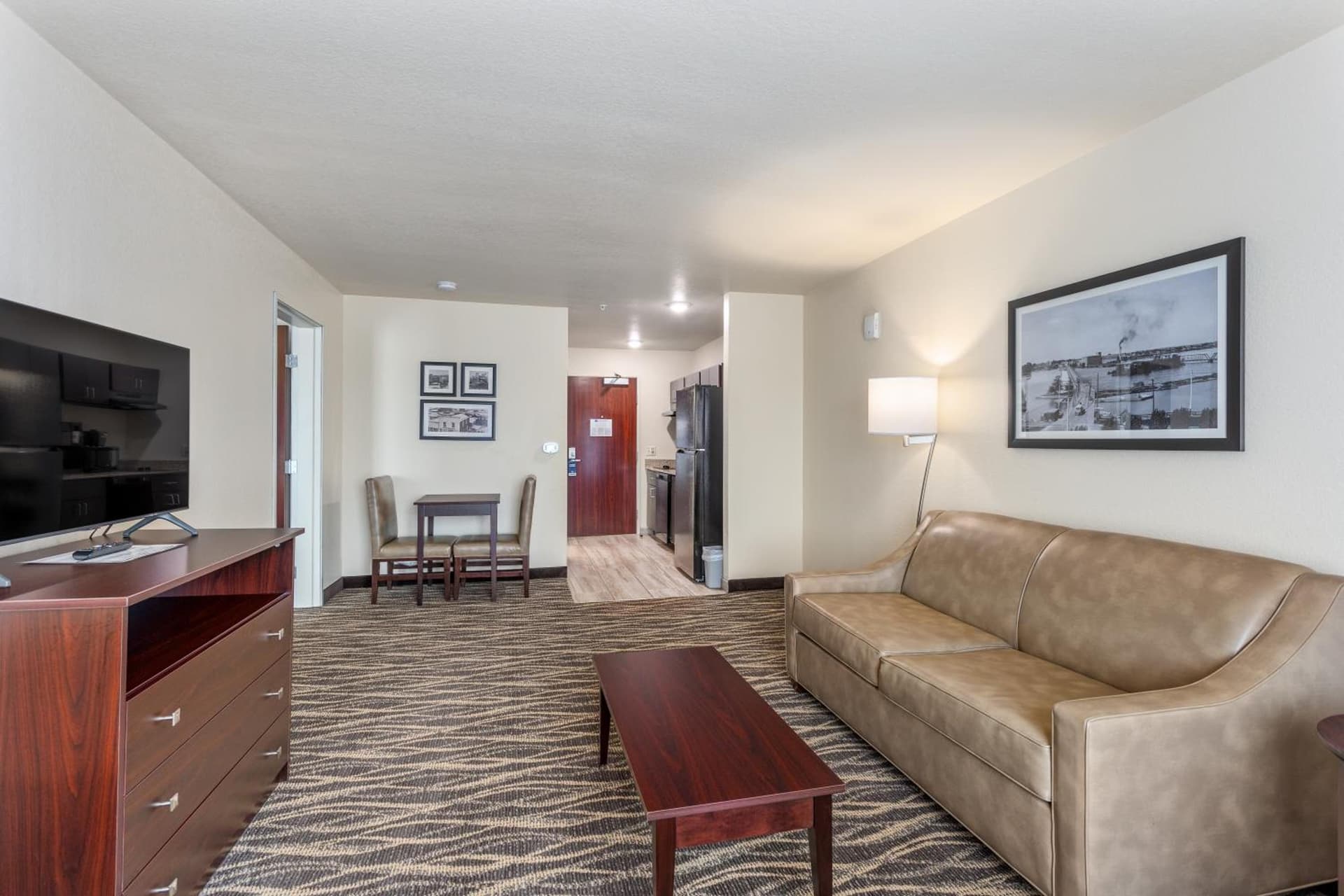 Cobblestone Hotel & Suites - De Pere Green Bay gallery photo in De Pere, WI — image 16