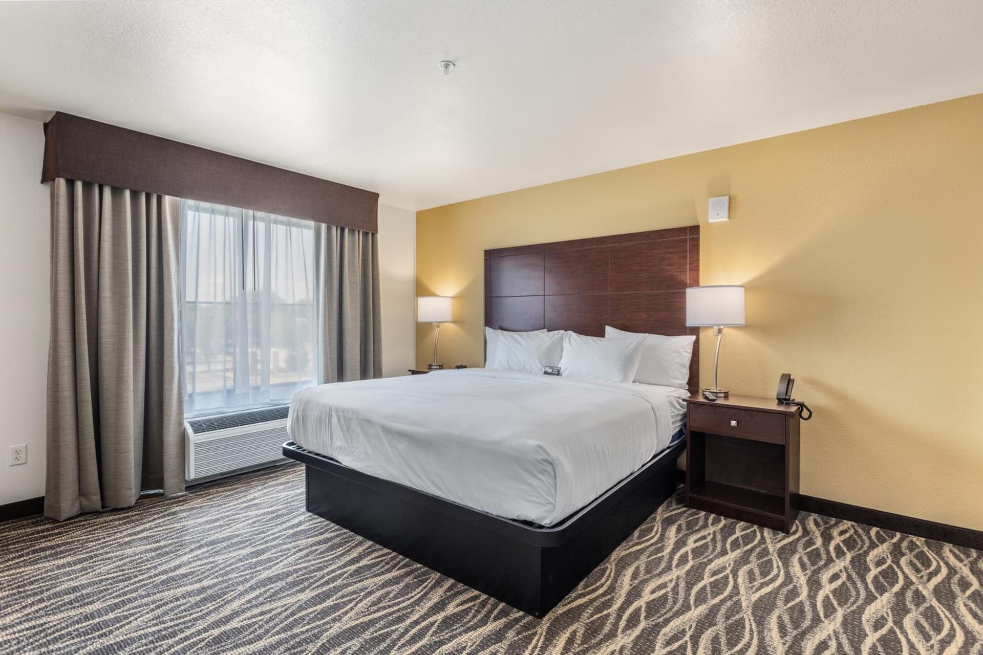 Cobblestone Hotel & Suites - De Pere Green Bay gallery photo in De Pere, WI — image 52