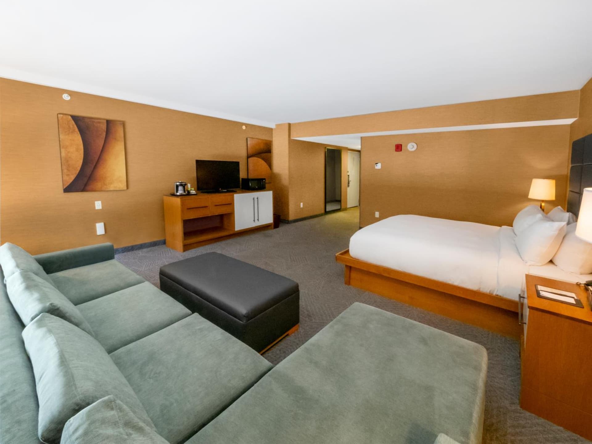 DoubleTree by Hilton Hotel Niagara Falls New York gallery photo in Niagara Falls, NY — image 71