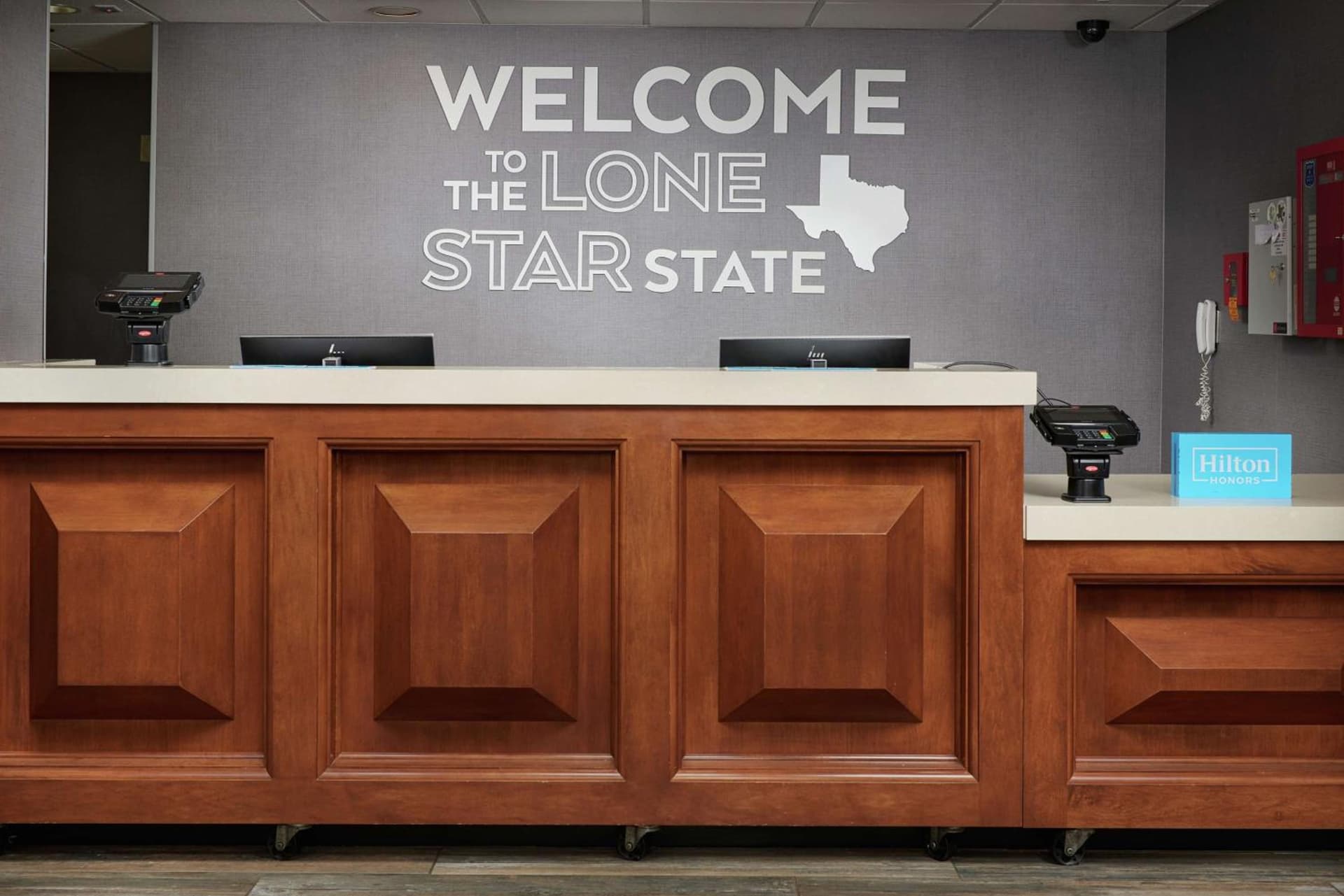 Hampton Inn Beaumont gallery photo in Beaumont, TX — image 6