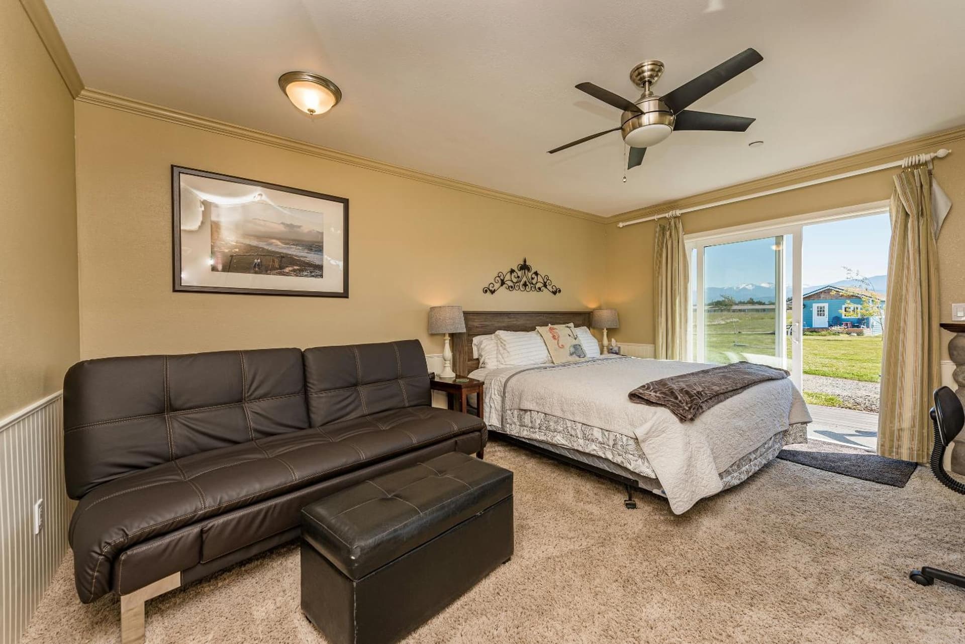 Juan de Fuca Waterfront Hotel & Cottages gallery photo in Sequim, WA — image 88
