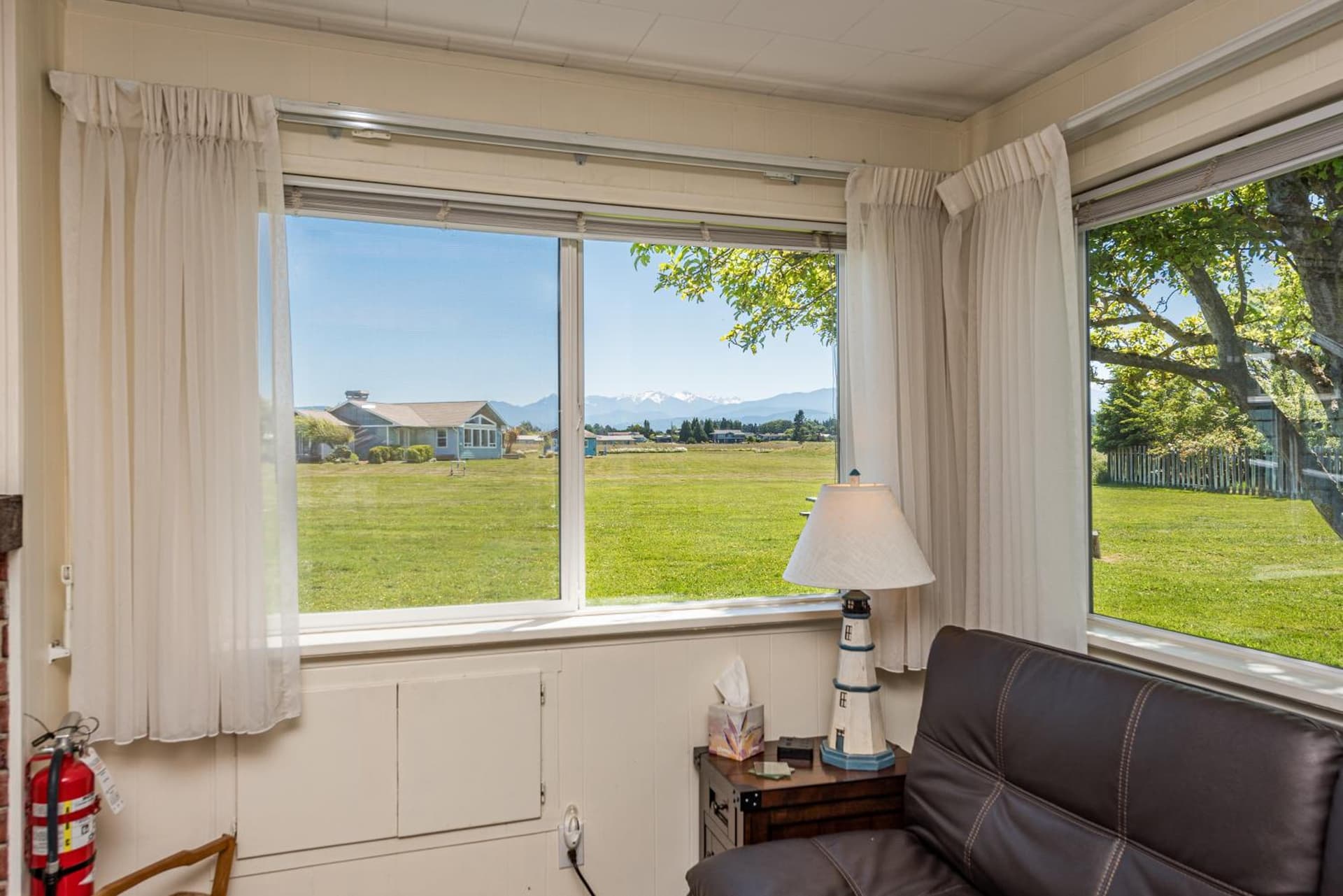 Juan de Fuca Waterfront Hotel & Cottages gallery photo in Sequim, WA — image 63