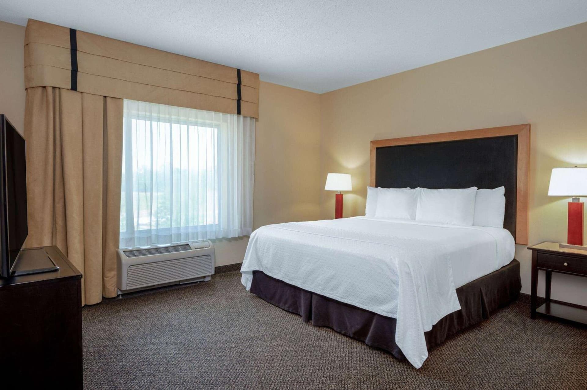 Wyndham Noblesville gallery photo in Noblesville, IN — image 13