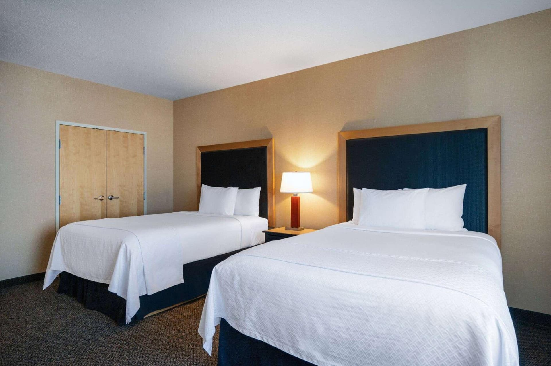 Wyndham Noblesville interior in Noblesville, IN — gallery photo 2