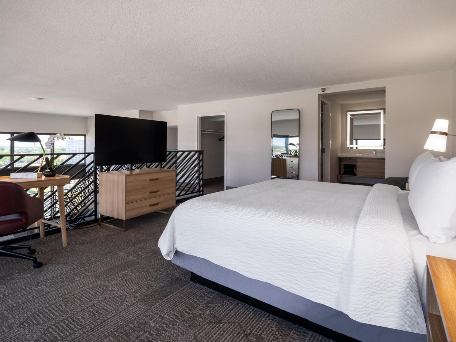 Staybridge Suites Chicago O'Hare - Rosemont by IHG gallery photo in Rosemont, IL — image 56