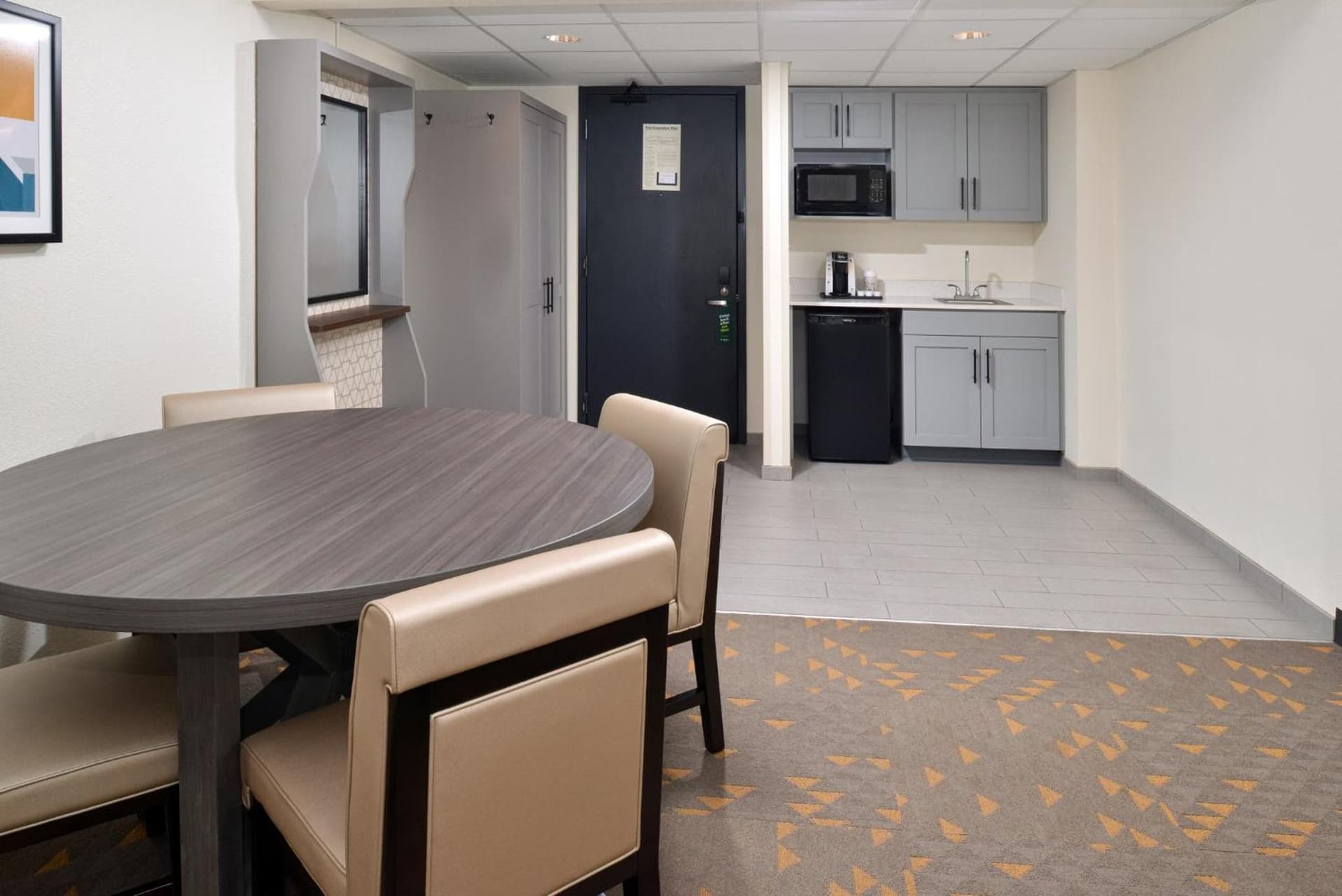 Holiday Inn Hotel & Suites Overland Park-Convention Center by IHG gallery photo in Overland Park, KS — image 20