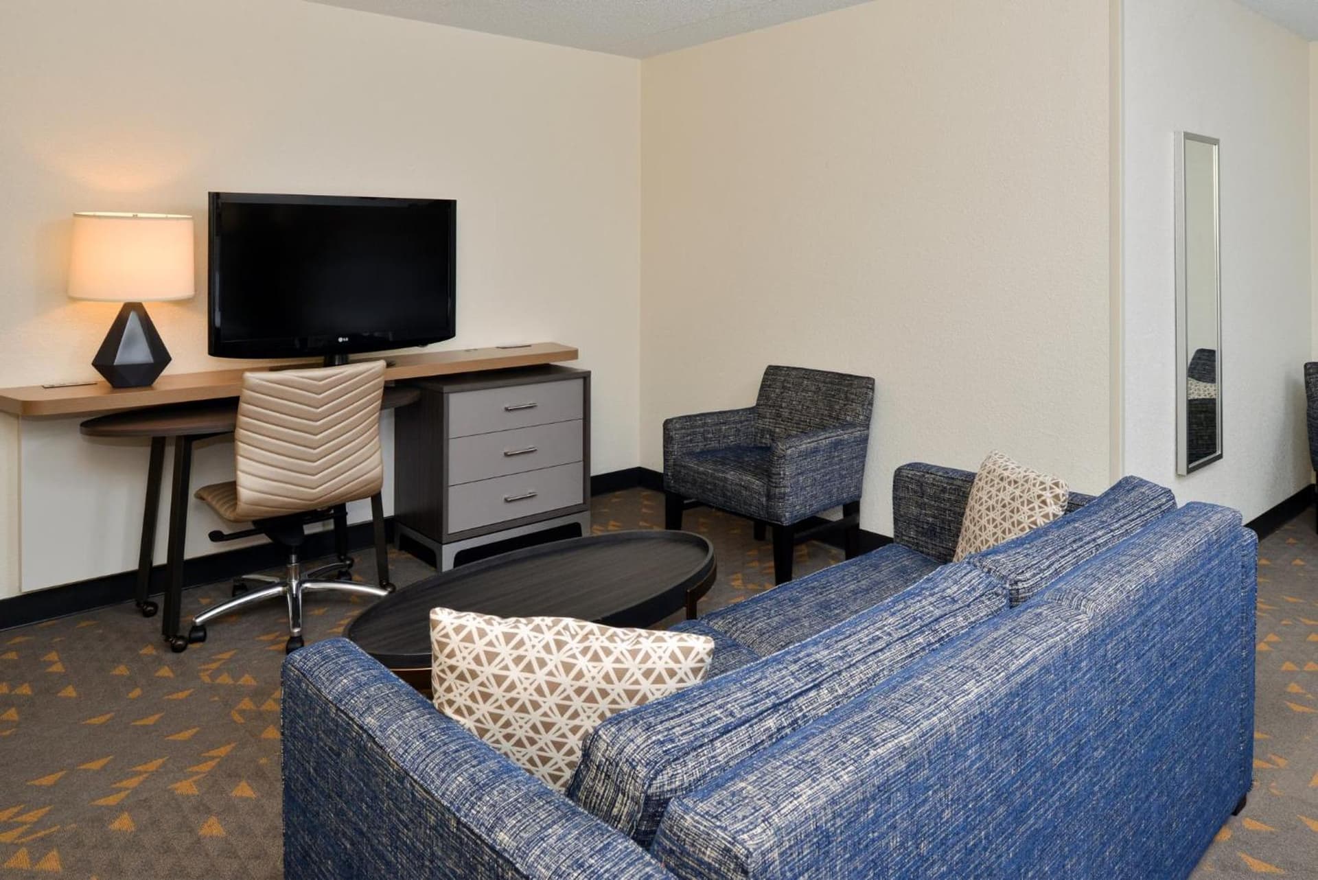 Holiday Inn Hotel & Suites Overland Park-Convention Center by IHG gallery photo in Overland Park, KS — image 19