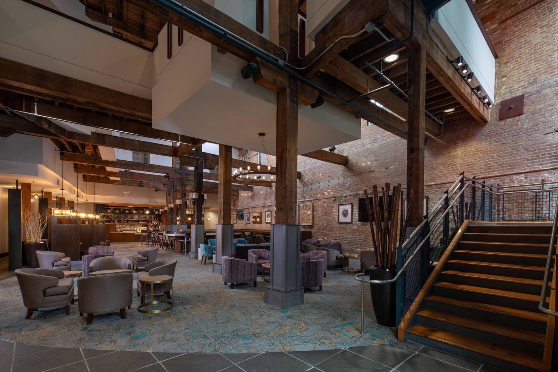 Courtyard by Marriott New Orleans Warehouse Arts District interior in New Orleans, LA — gallery photo 2