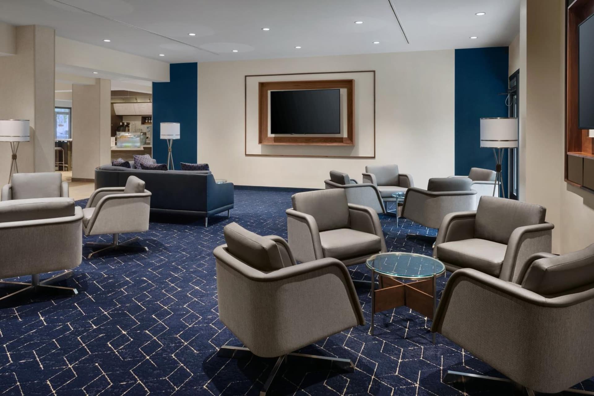 Courtyard by Marriott New Orleans Metairie interior in Metairie, LA — gallery photo 2