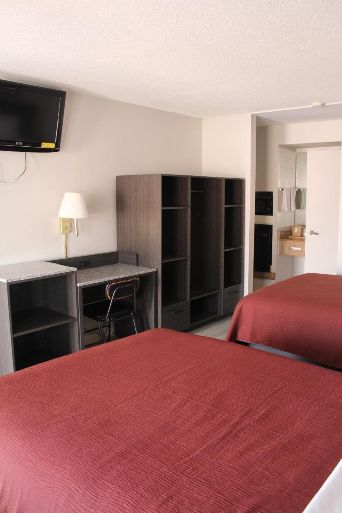 VIP Inn and Suites gallery photo in Huntsville, AL — image 9