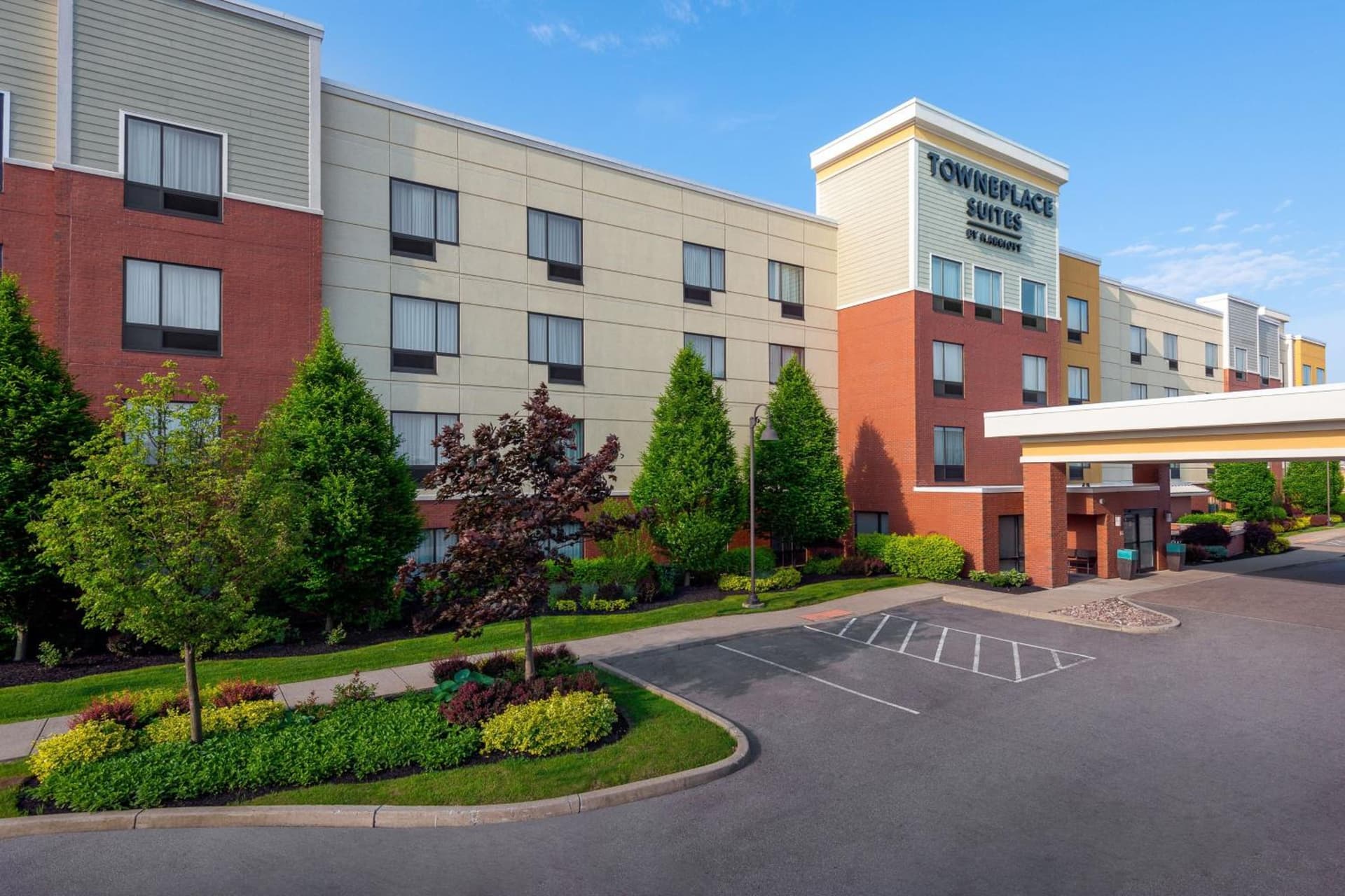 TownePlace Suites Buffalo Airport property views in Cheektowaga — gallery photo 3