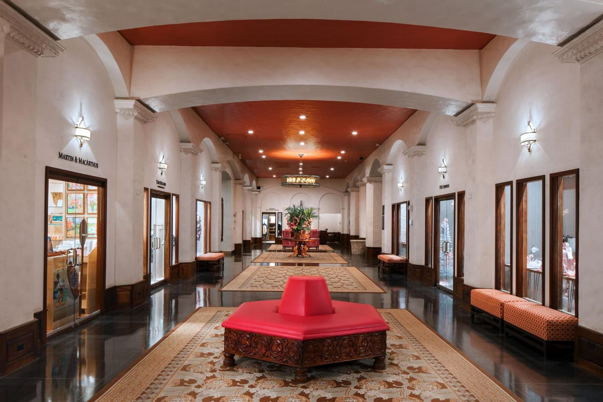 The Royal Hawaiian, A Luxury Collection Resort, Waikiki gallery photo in Honolulu, HI — image 39