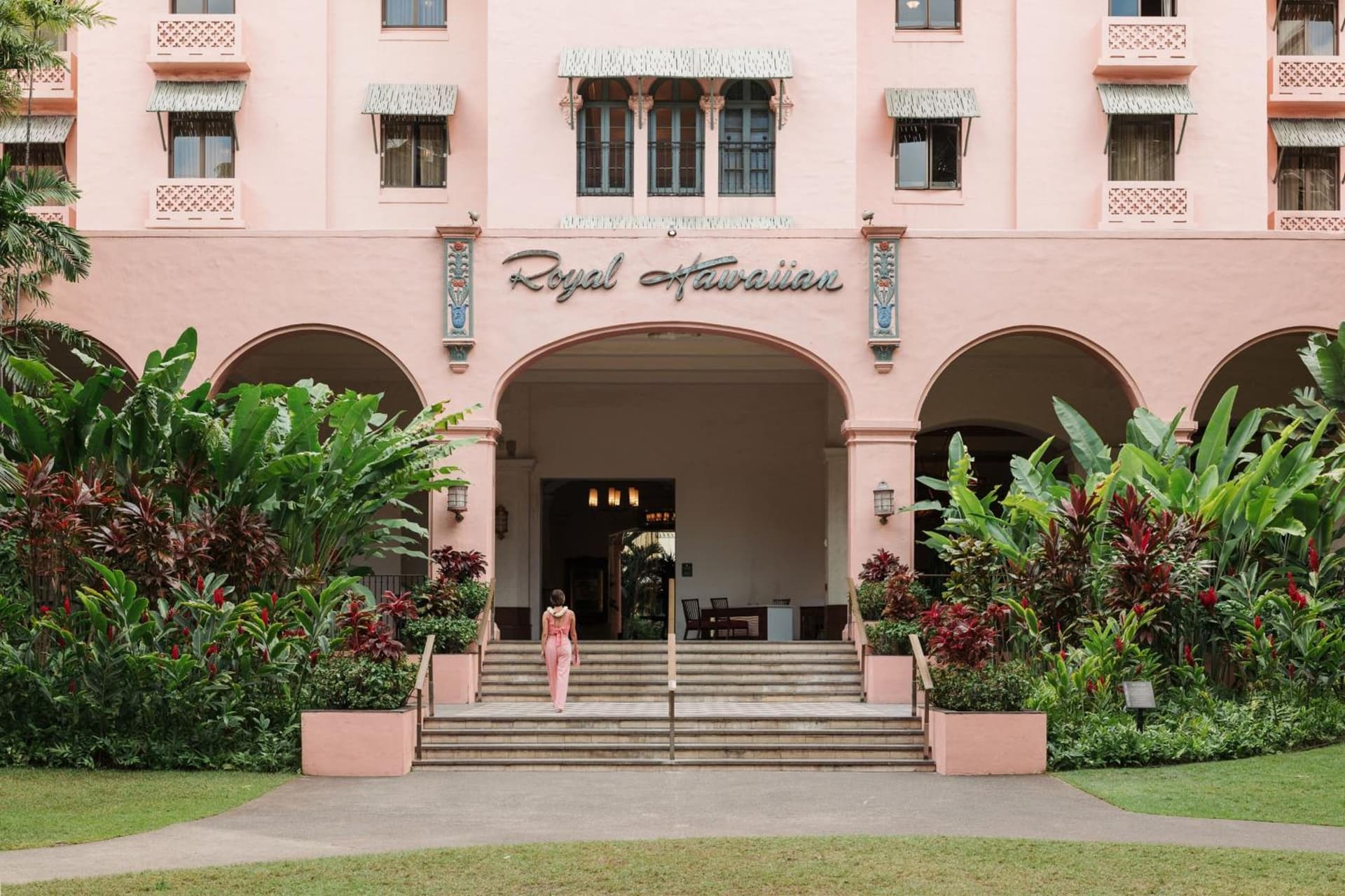 The Royal Hawaiian, A Luxury Collection Resort, Waikiki gallery photo in Honolulu, HI — image 128
