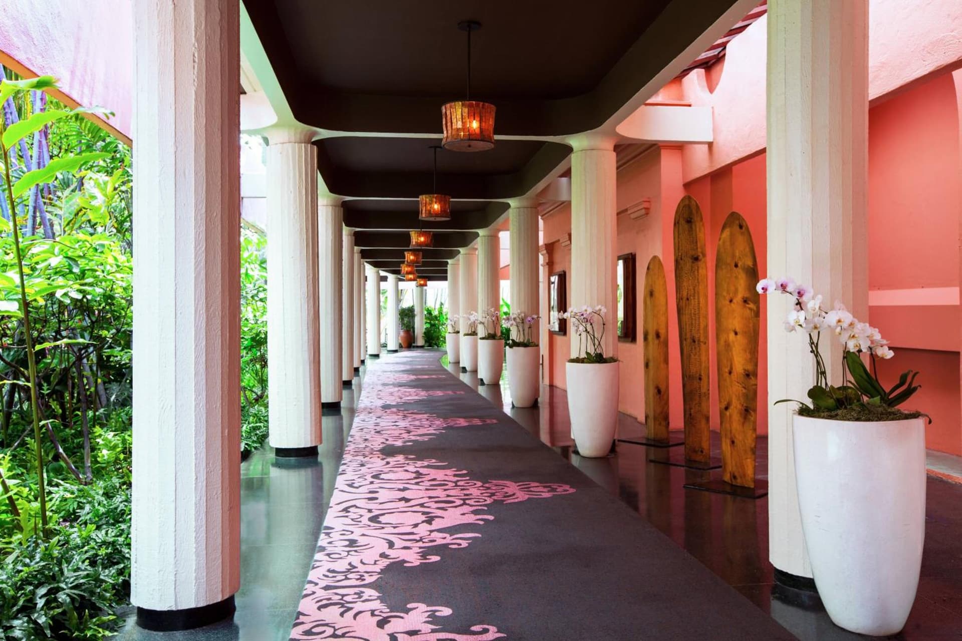 The Royal Hawaiian, A Luxury Collection Resort, Waikiki gallery photo in Honolulu, HI — image 157