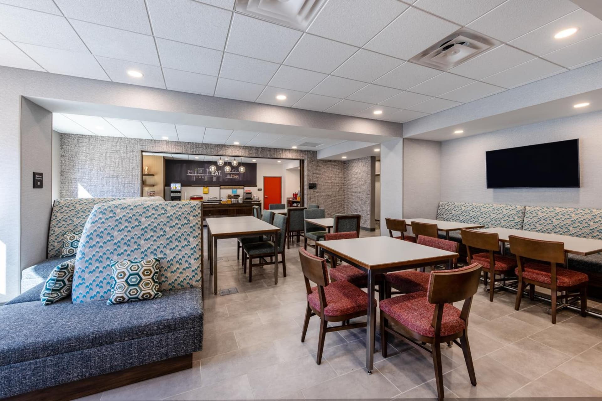 Hampton Inn Columbus Downtown, Ga interior in Columbus, GA — gallery photo 2