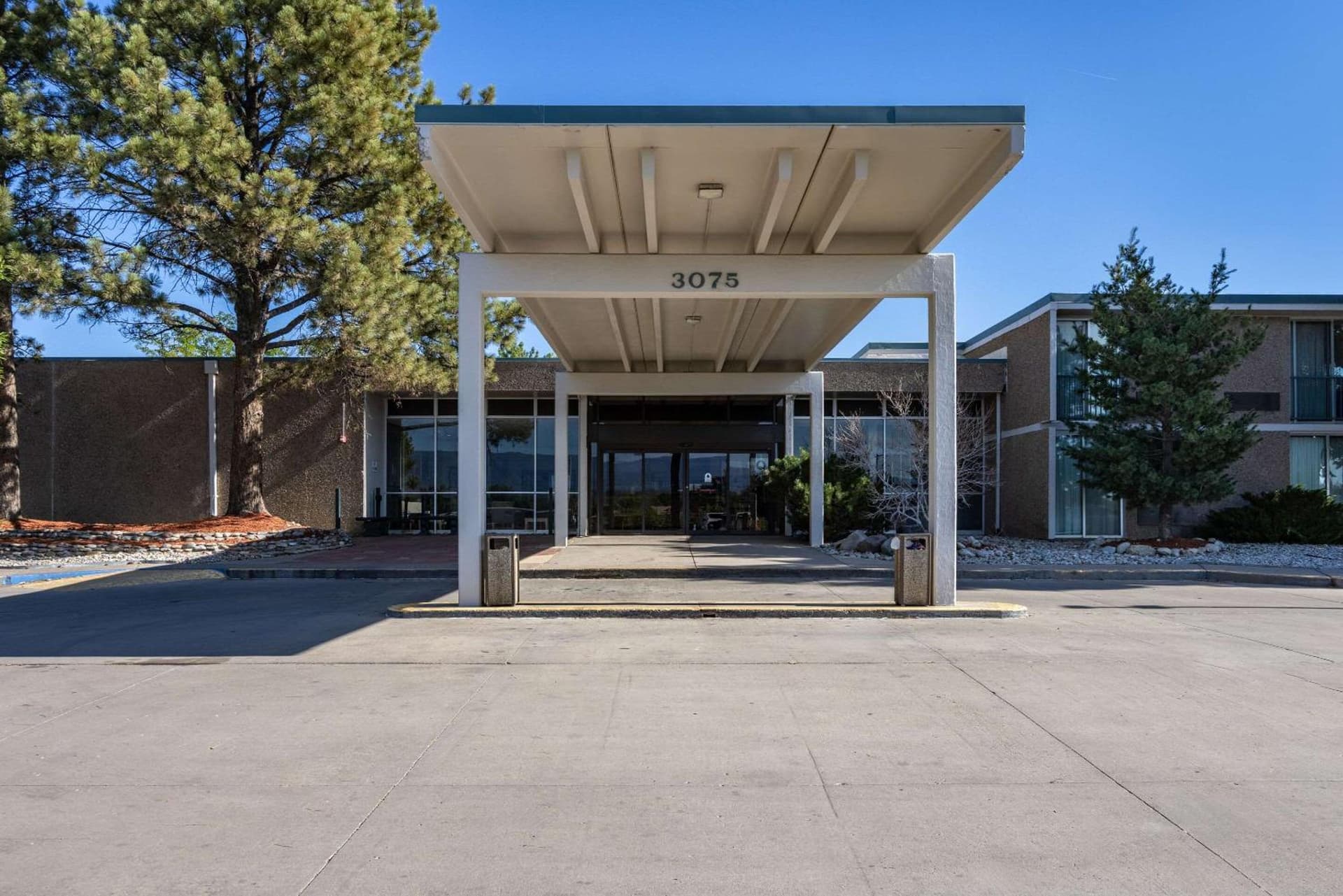Suburban Studios Canon City featured exterior or lobby in Canon City, CO — similar hotel