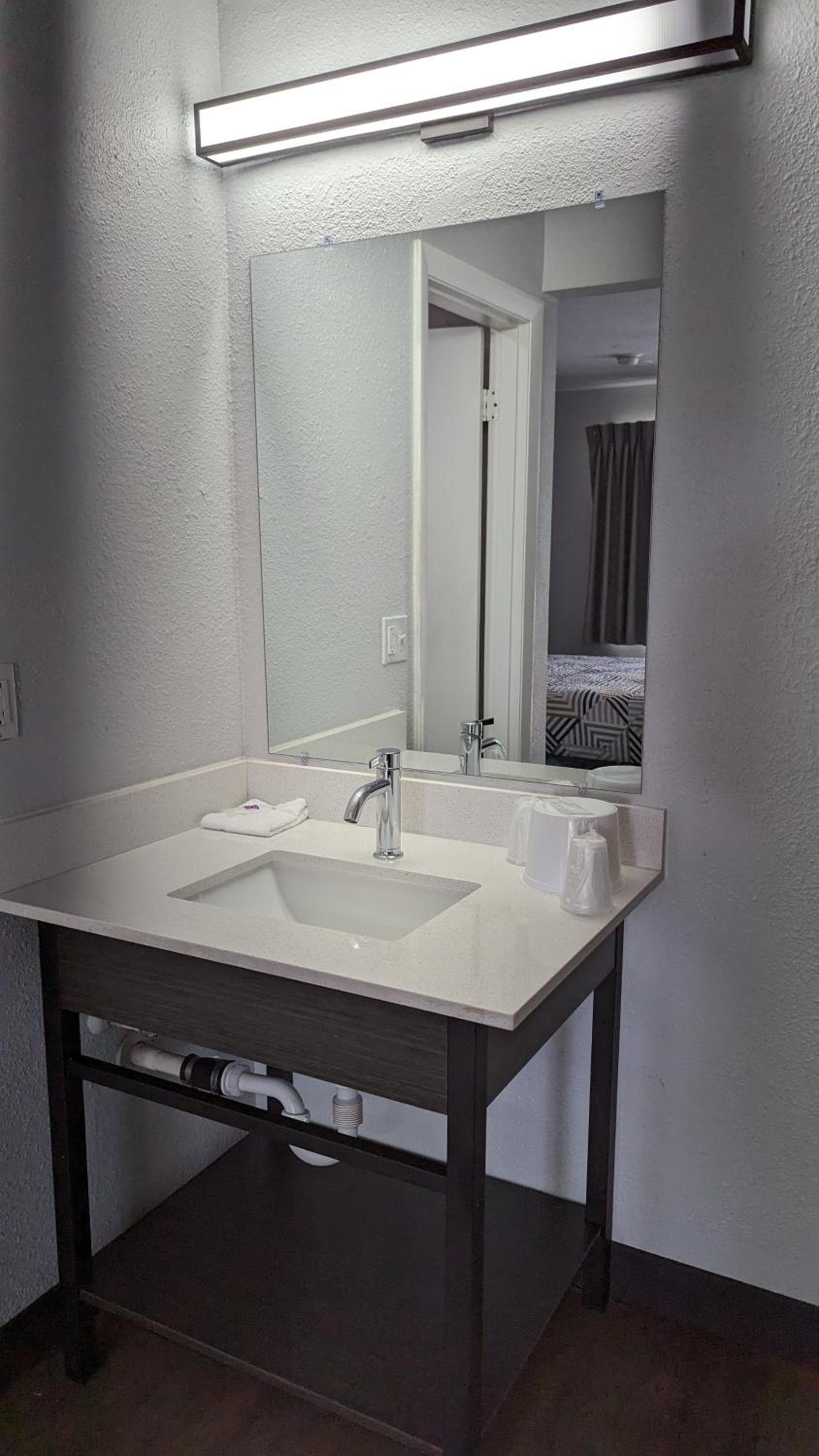 Motel 6-Nashua, NH gallery photo in Nashua, NH — image 10