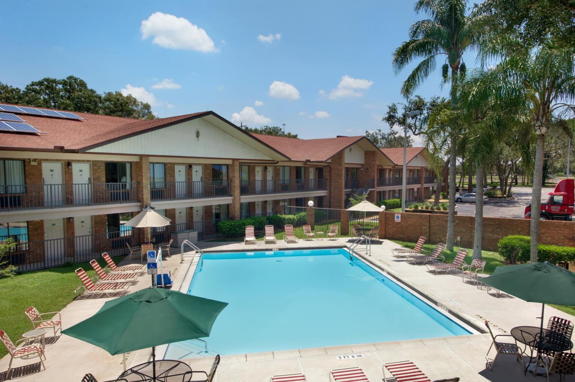 Ramada by Wyndham Temple Terrace/Tampa North gallery photo in Tampa, FL — image 62