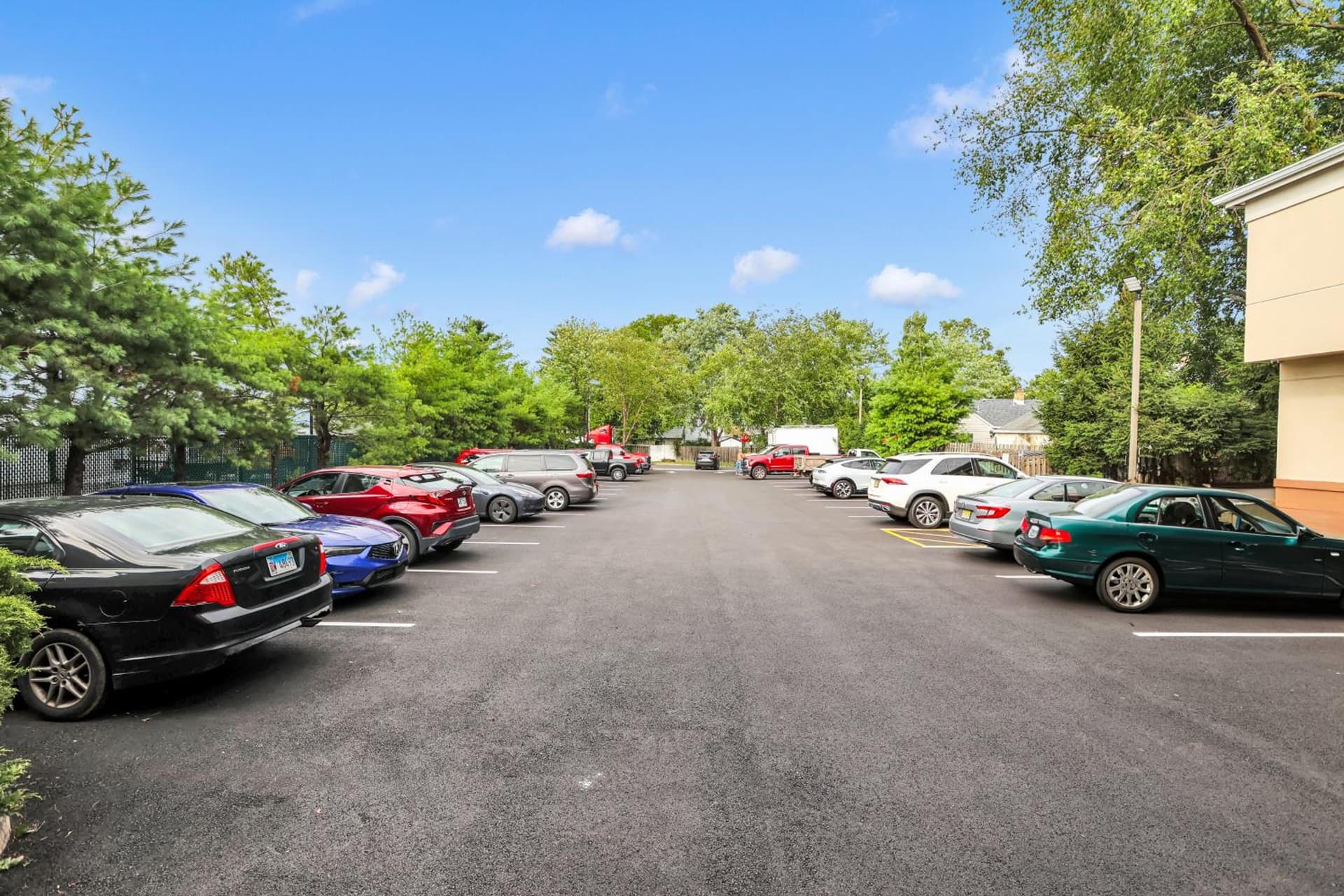 Horizon Inn property views in Avenel, NJ — gallery photo 3