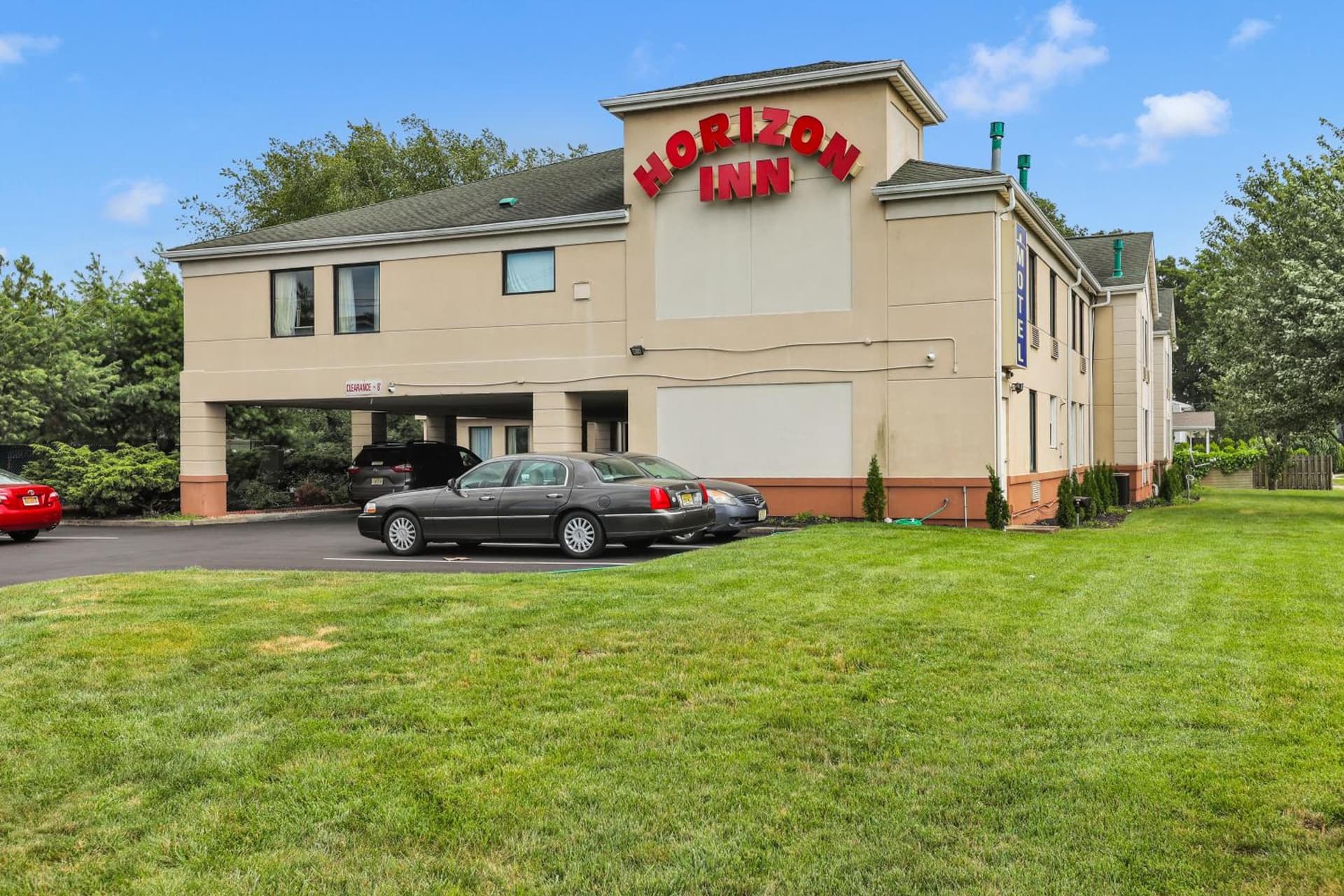 Horizon Inn — hotel in Avenel, New Jersey