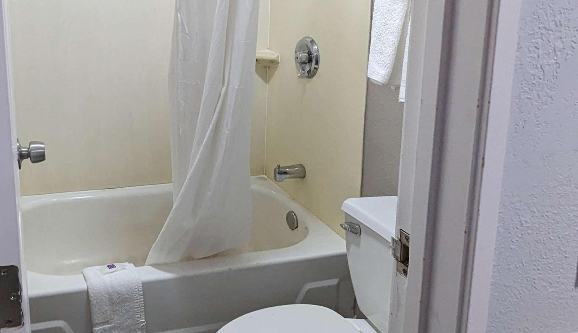 Motel 6-Nashua, NH gallery photo in Nashua, NH — image 30