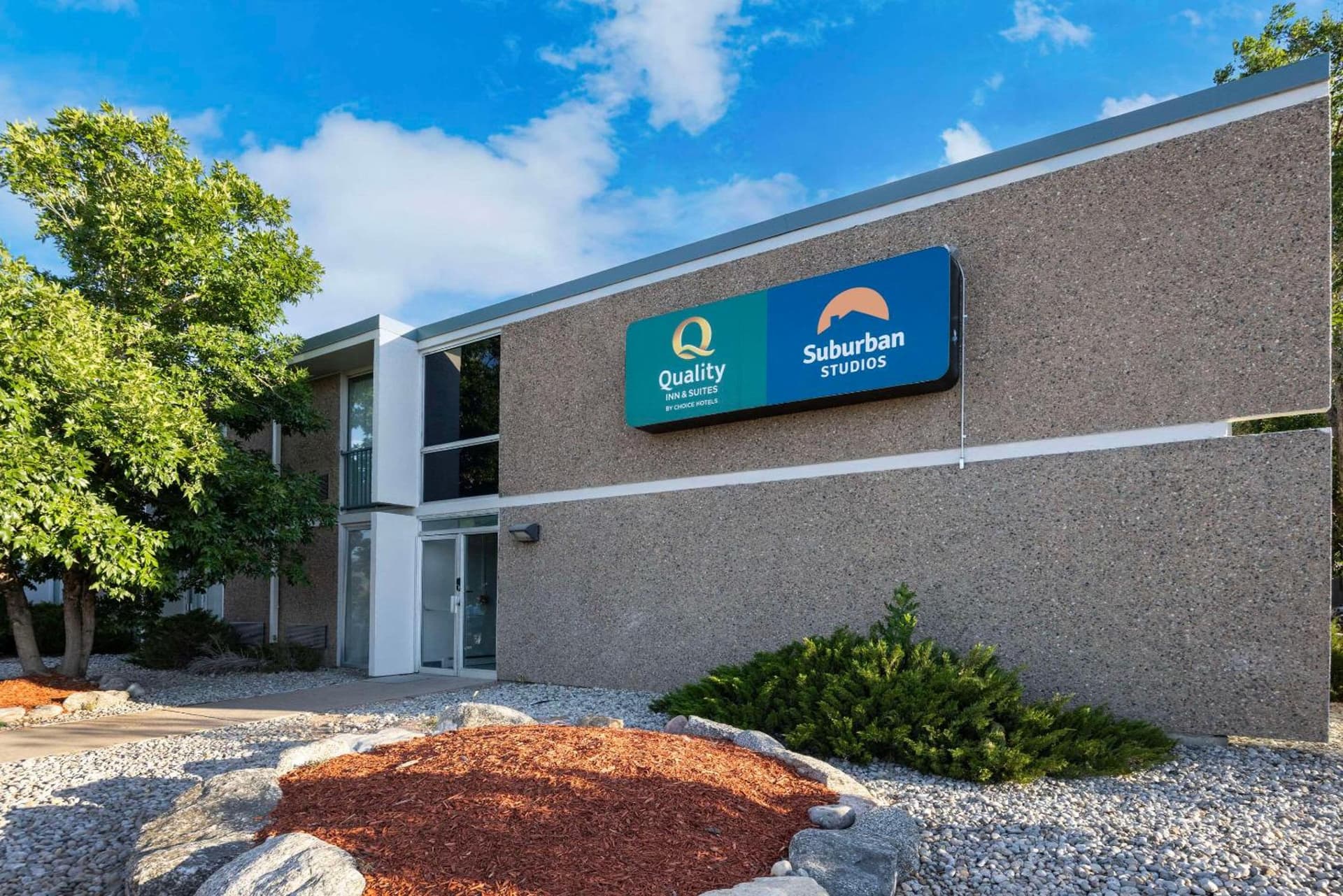 Quality Inn & Suites Canon City featured exterior or lobby in Canon City, CO — similar hotel