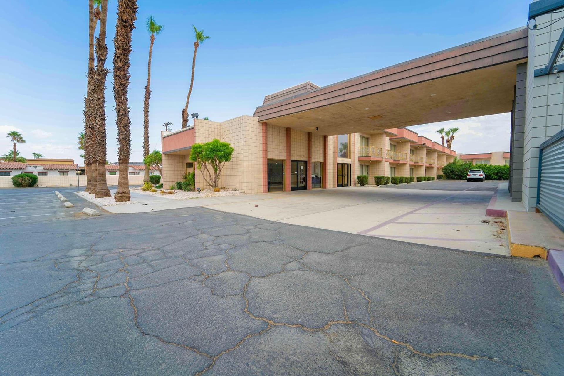 Royal Plaza Inn gallery photo in Indio, CA — image 56