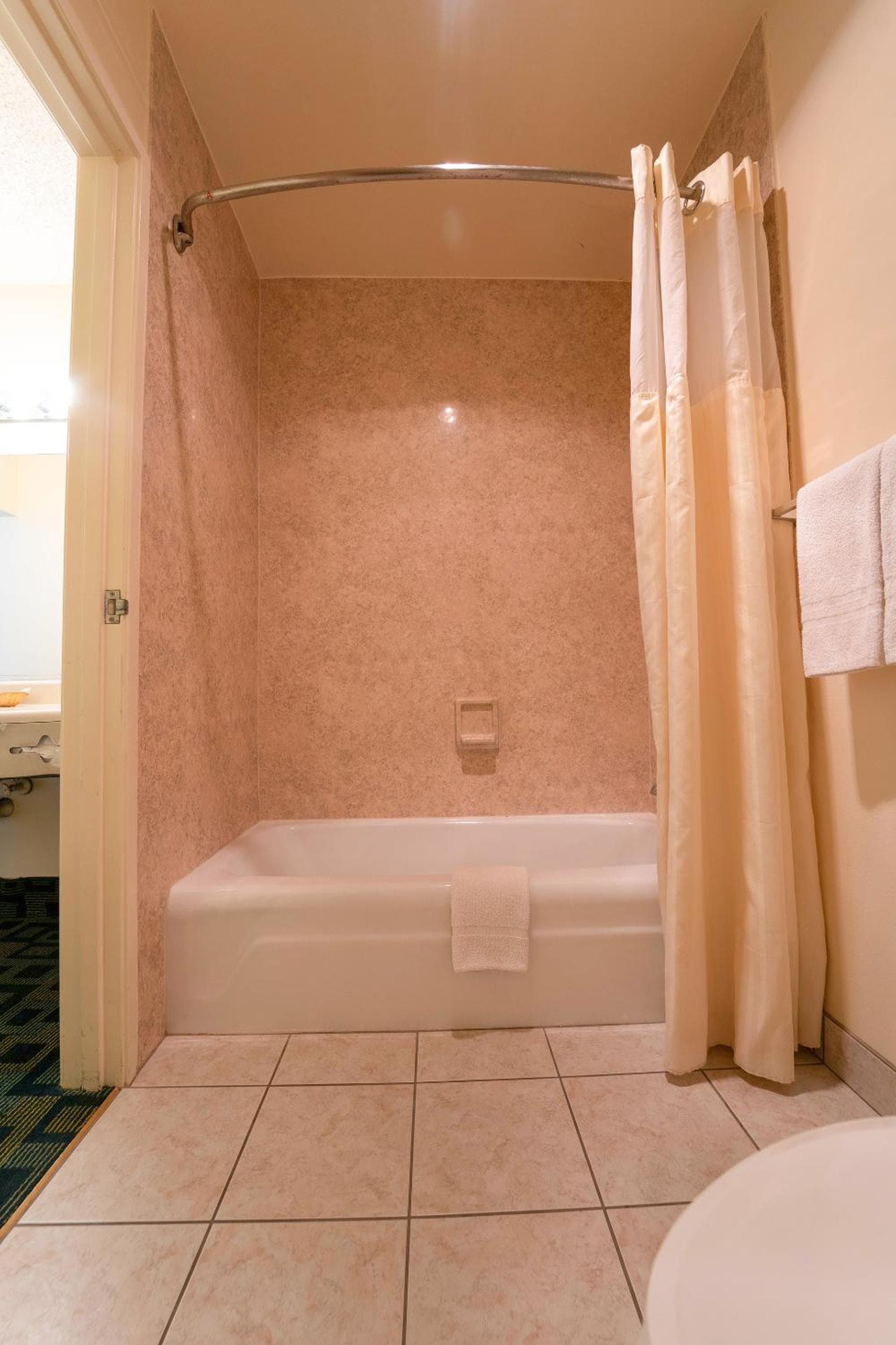 Royal Plaza Inn gallery photo in Indio, CA — image 12