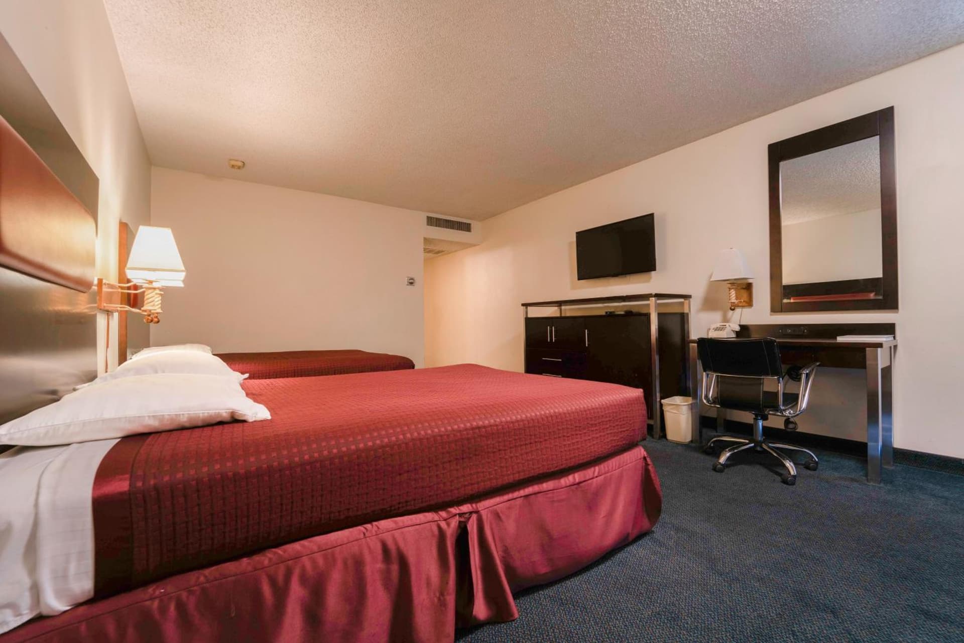 Royal Plaza Inn gallery photo in Indio, CA — image 15