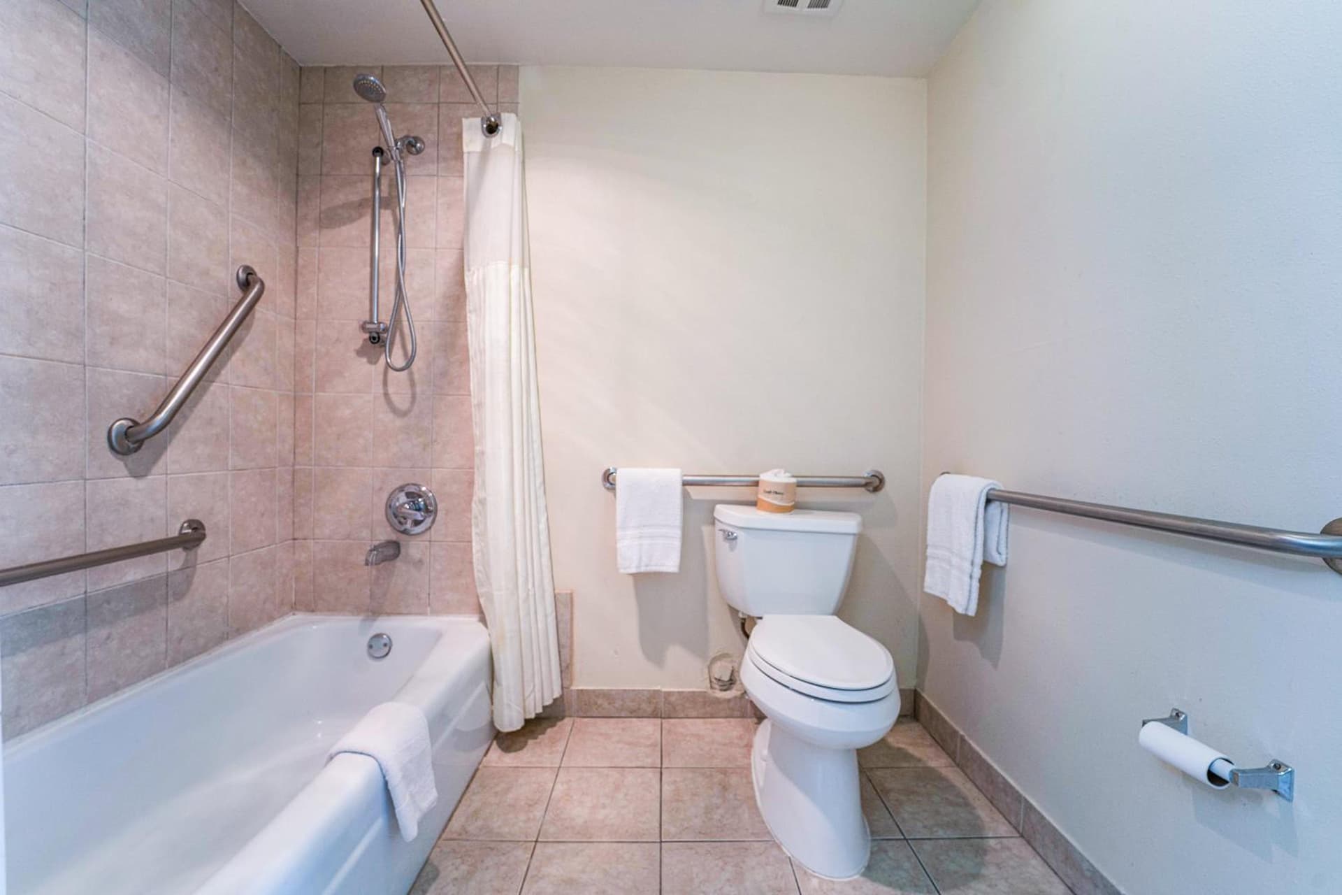 Royal Plaza Inn gallery photo in Indio, CA — image 62