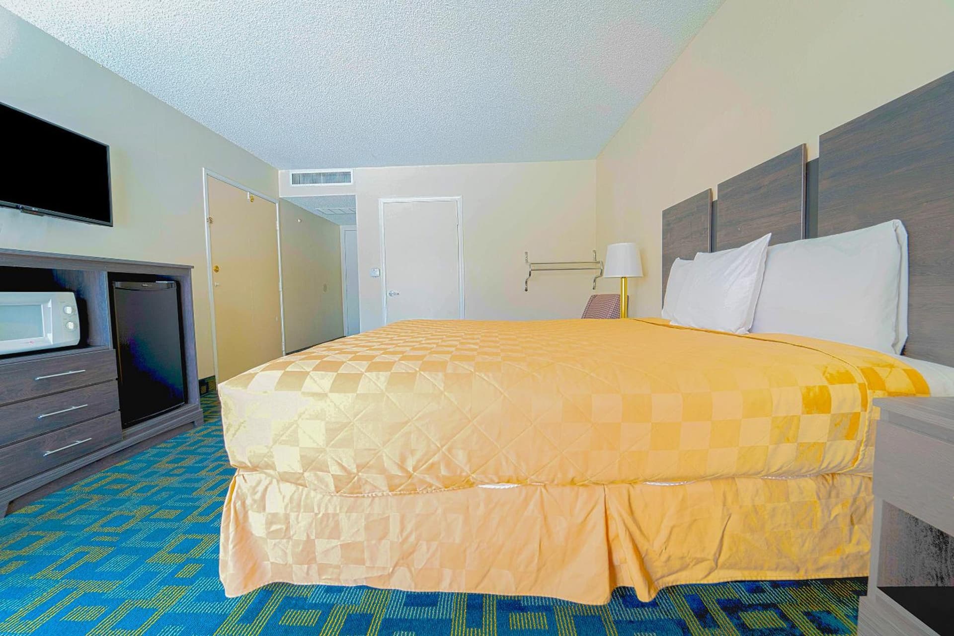 Royal Plaza Inn gallery photo in Indio, CA — image 8