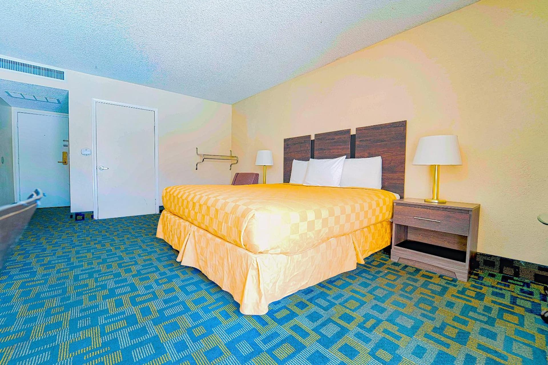 Royal Plaza Inn gallery photo in Indio, CA — image 91