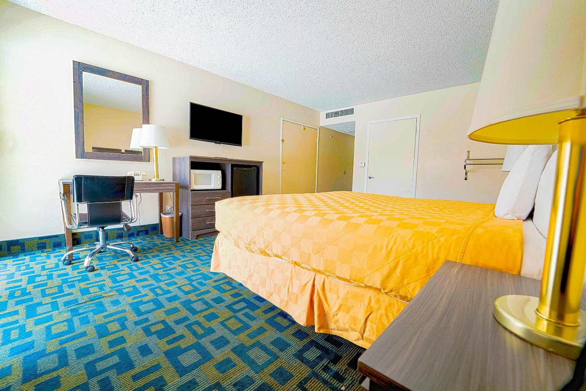 Royal Plaza Inn gallery photo in Indio, CA — image 20
