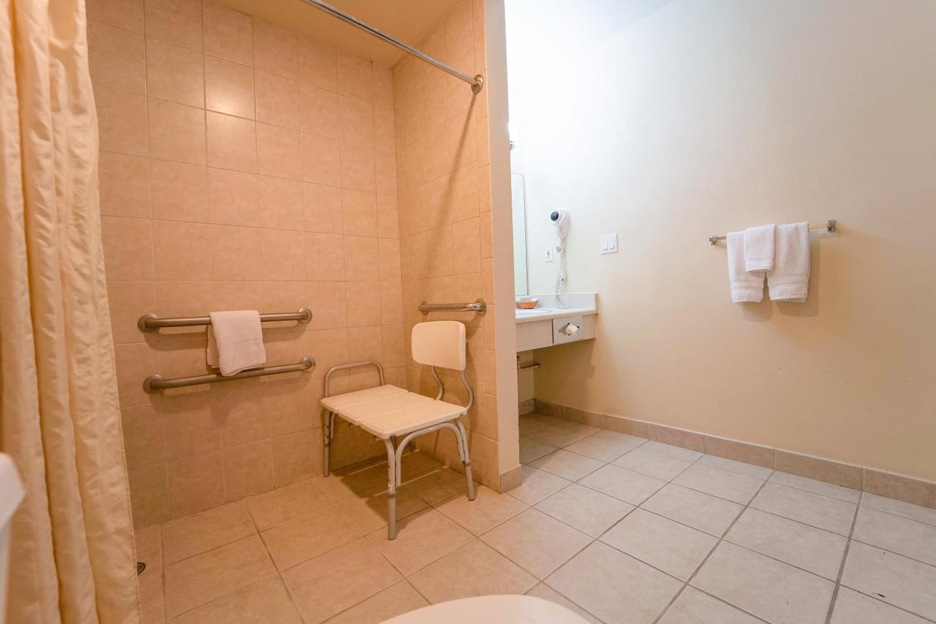 Royal Plaza Inn gallery photo in Indio, CA — image 32