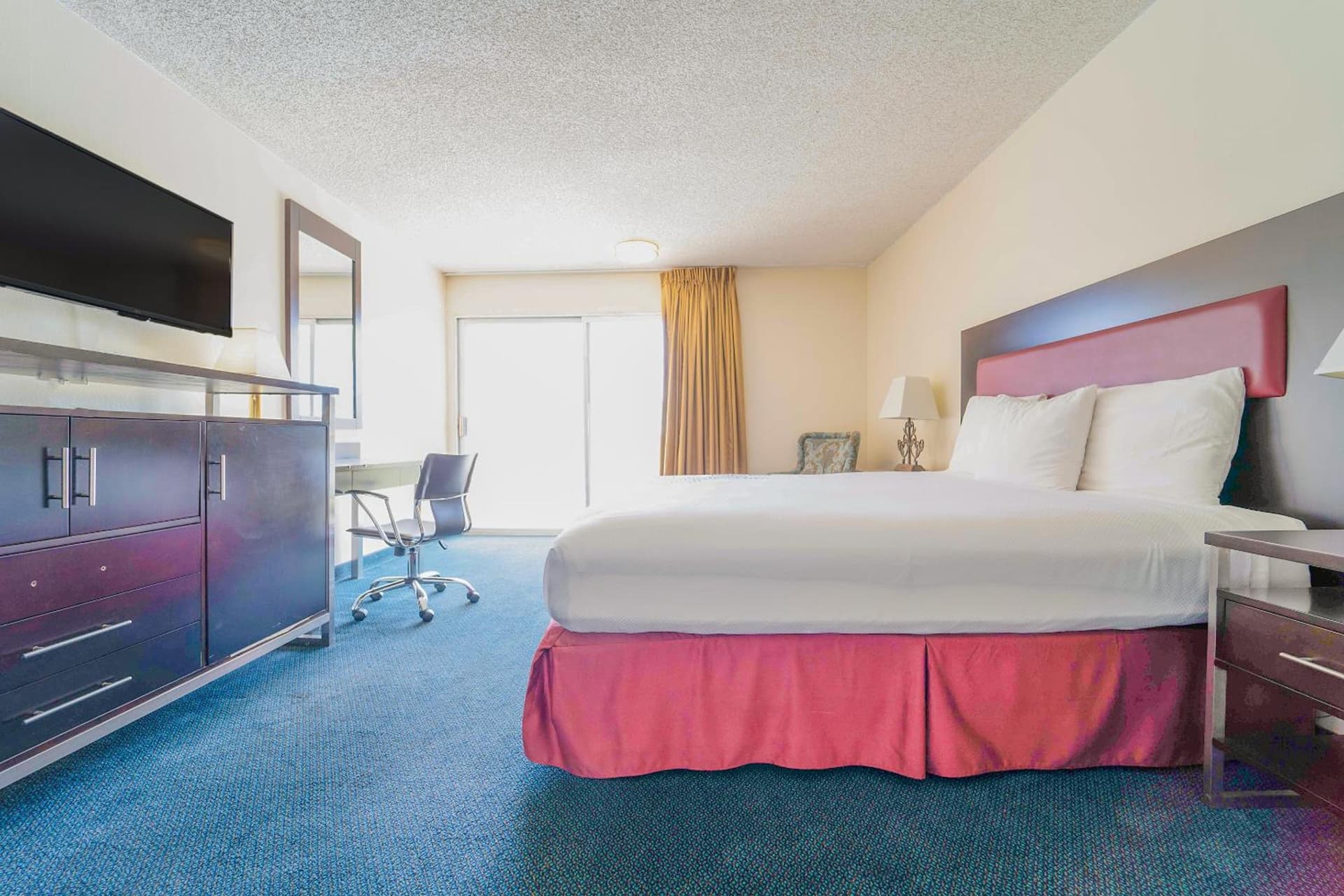 Royal Plaza Inn gallery photo in Indio, CA — image 23