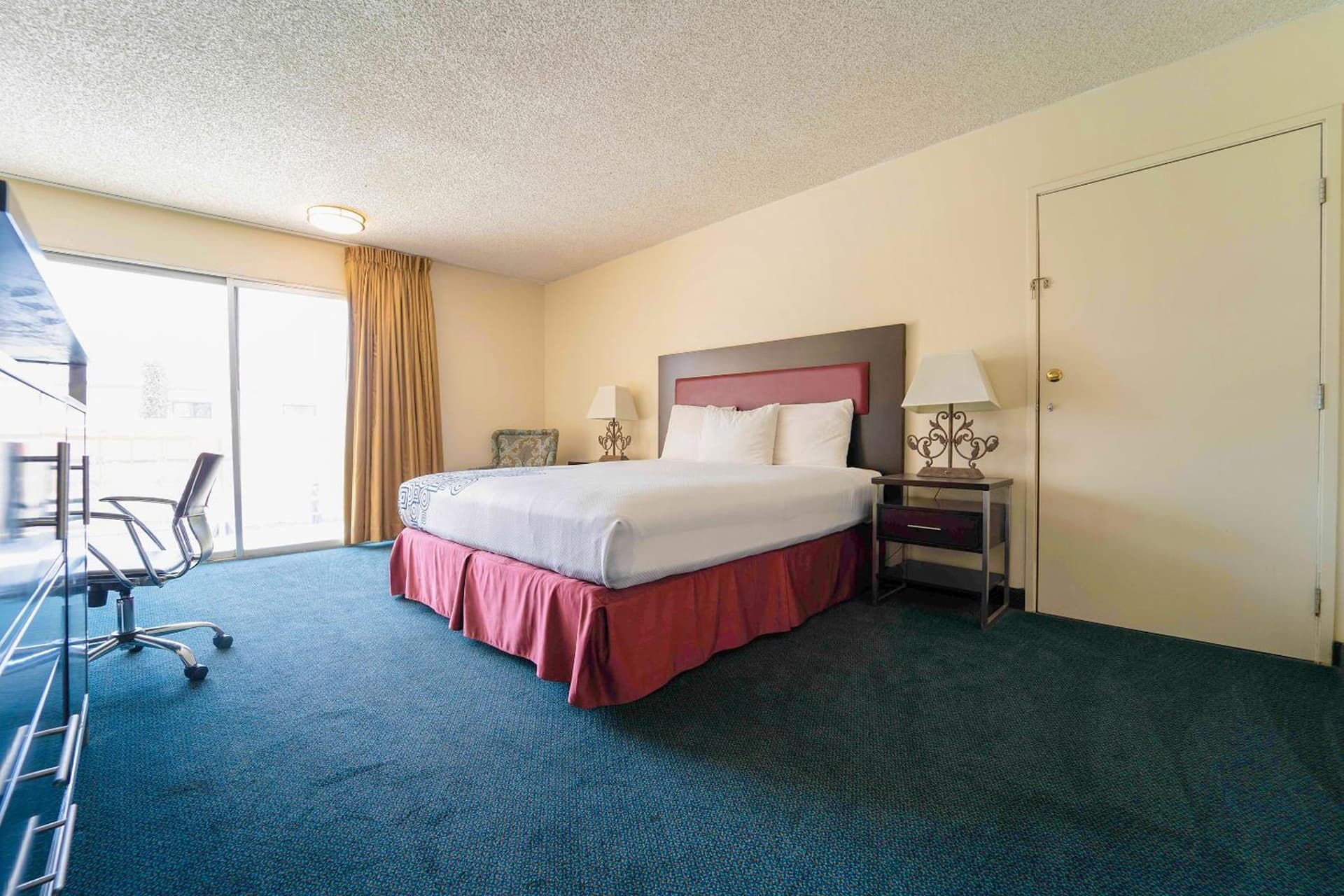 Royal Plaza Inn gallery photo in Indio, CA — image 21