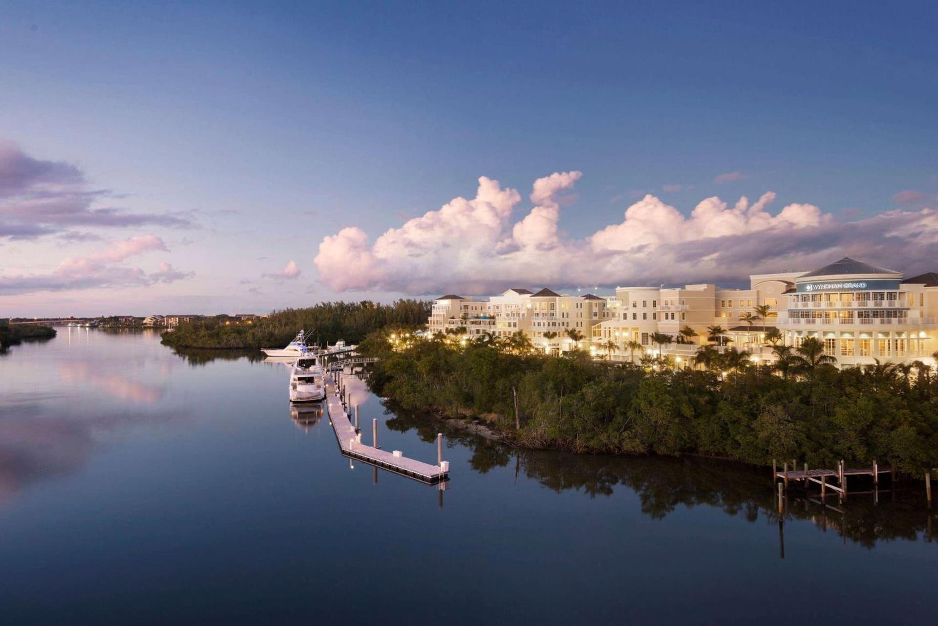 Wyndham Grand Jupiter at Harbourside Place gallery photo in Jupiter, FL — image 132