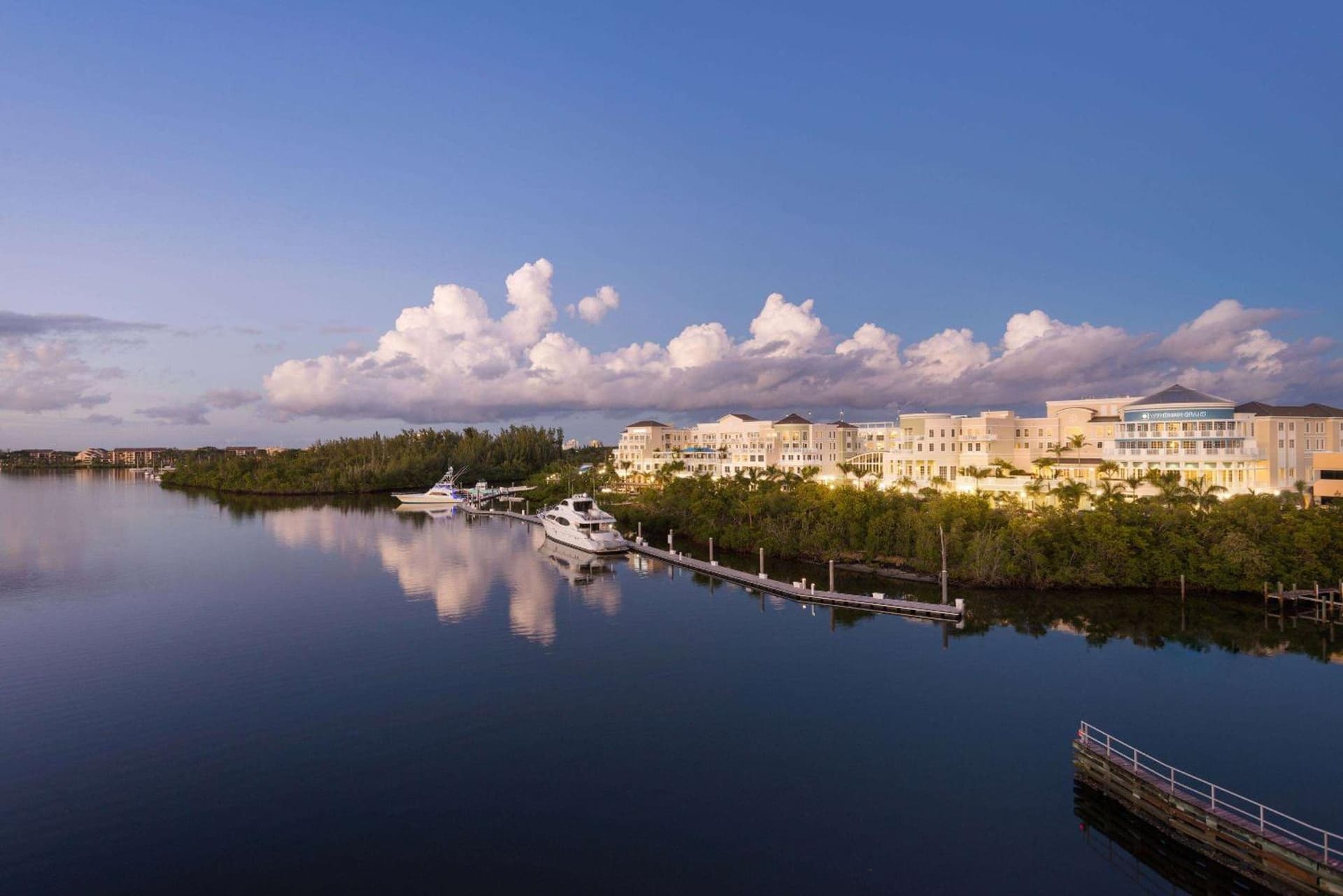 Wyndham Grand Jupiter at Harbourside Place gallery photo in Jupiter, FL — image 31