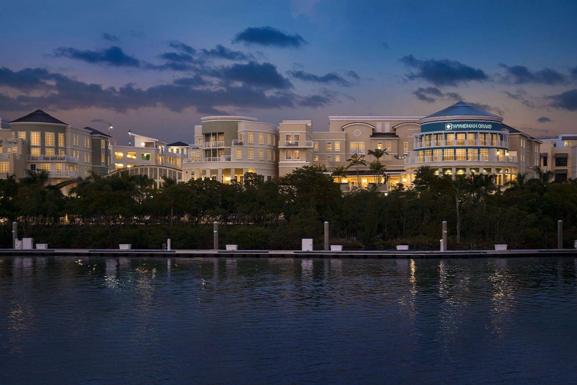 Wyndham Grand Jupiter at Harbourside Place gallery photo in Jupiter, FL — image 77