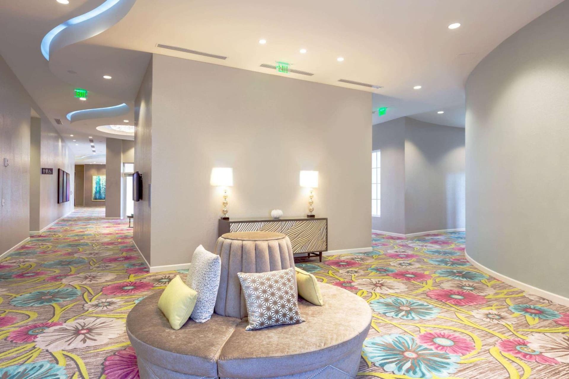 Wyndham Grand Jupiter at Harbourside Place gallery photo in Jupiter, FL — image 38