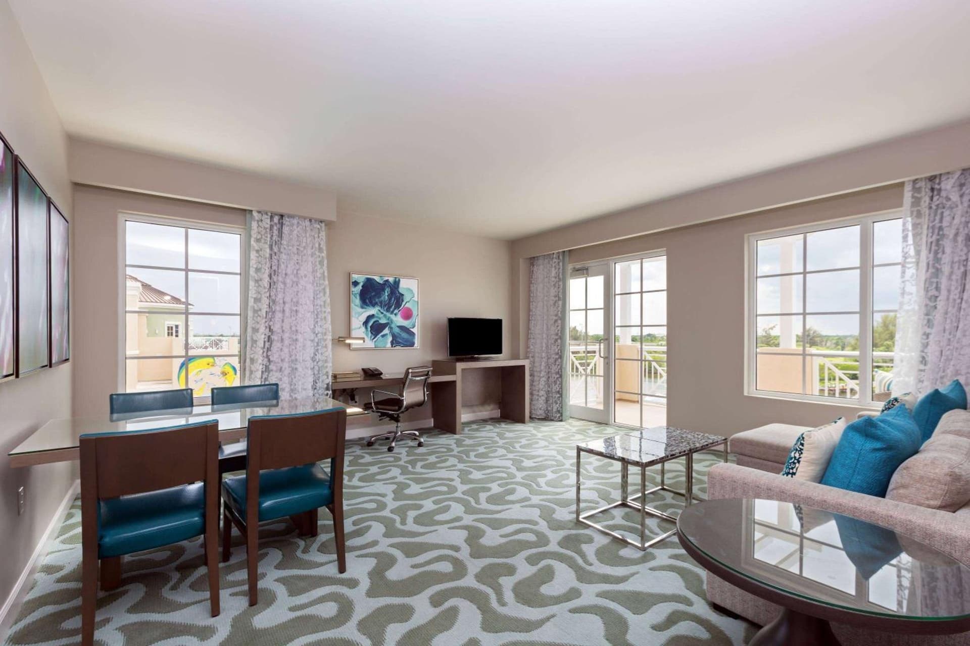 Wyndham Grand Jupiter at Harbourside Place gallery photo in Jupiter, FL — image 69